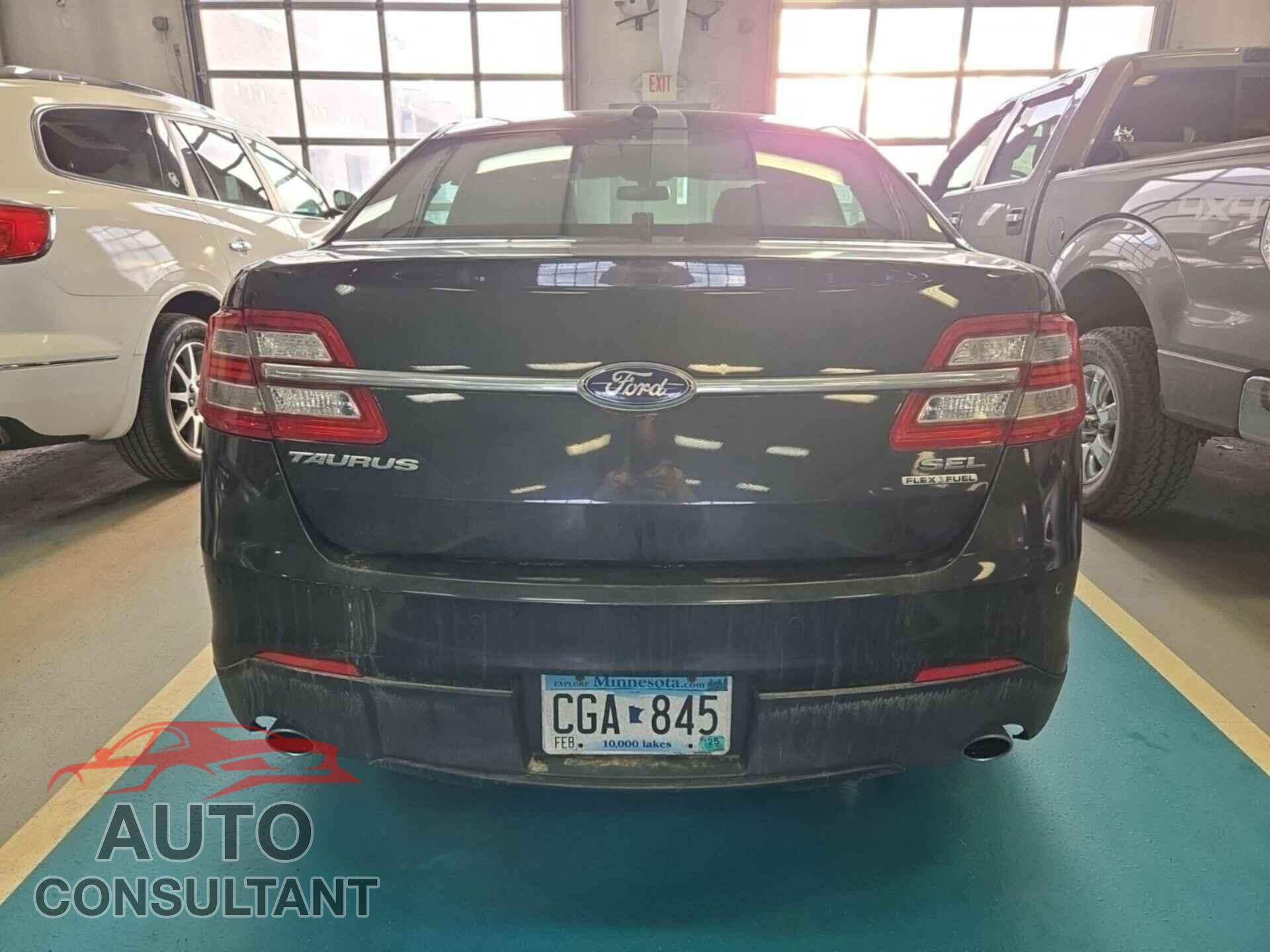 FORD TAURUS 2013 - 1FAHP2E80DG109151
