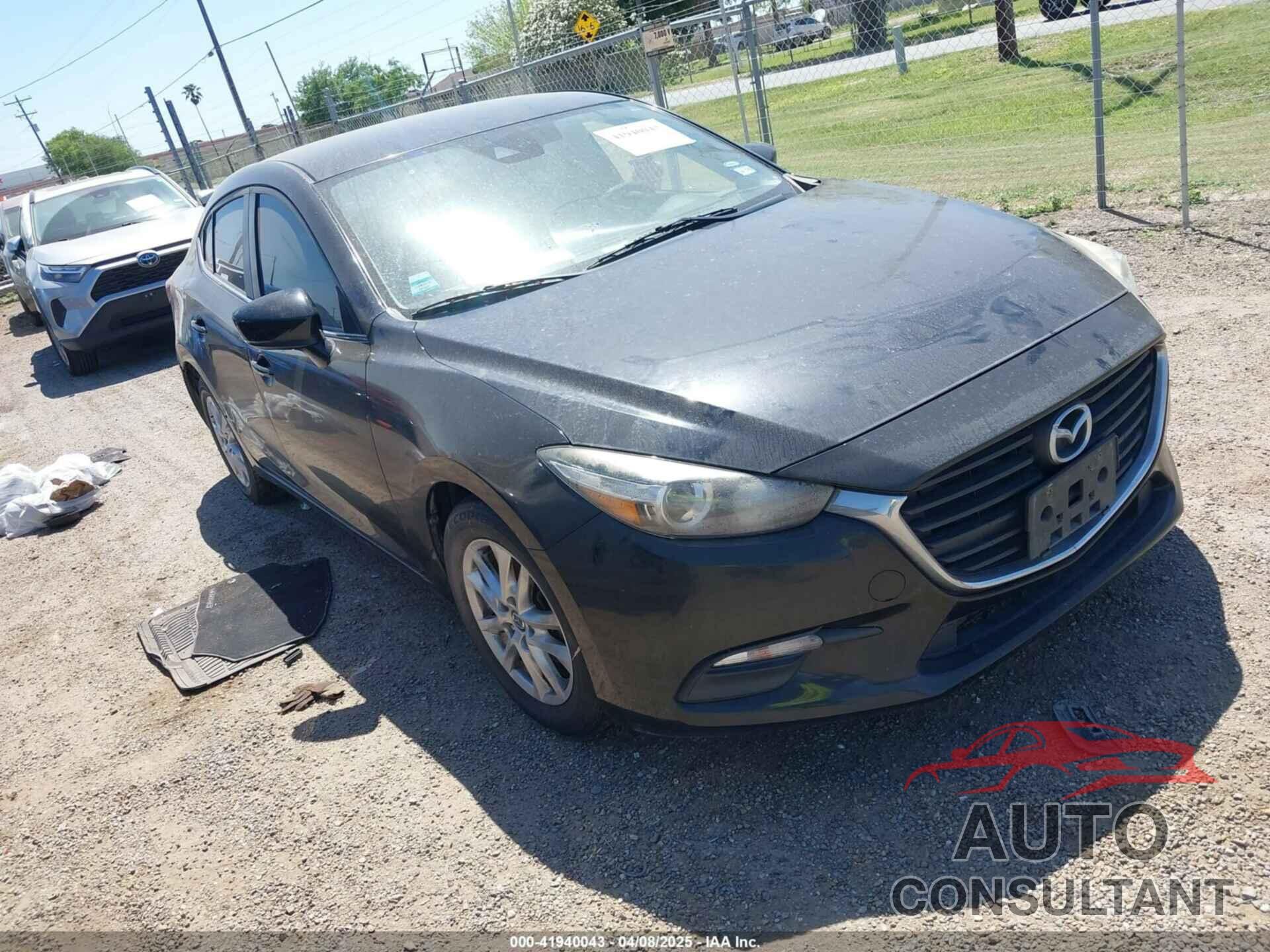 MAZDA MAZDA3 2018 - 3MZBN1U70JM179580