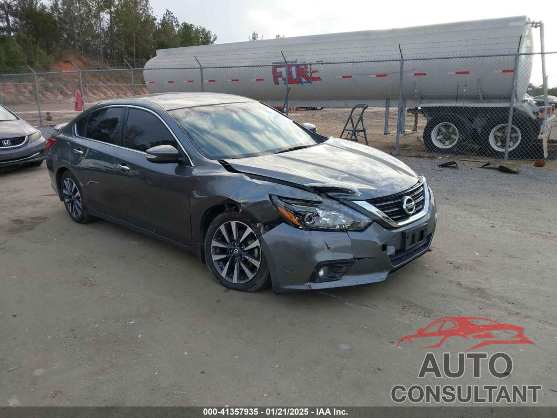 NISSAN ALTIMA 2017 - 1N4AL3AP5HC252027