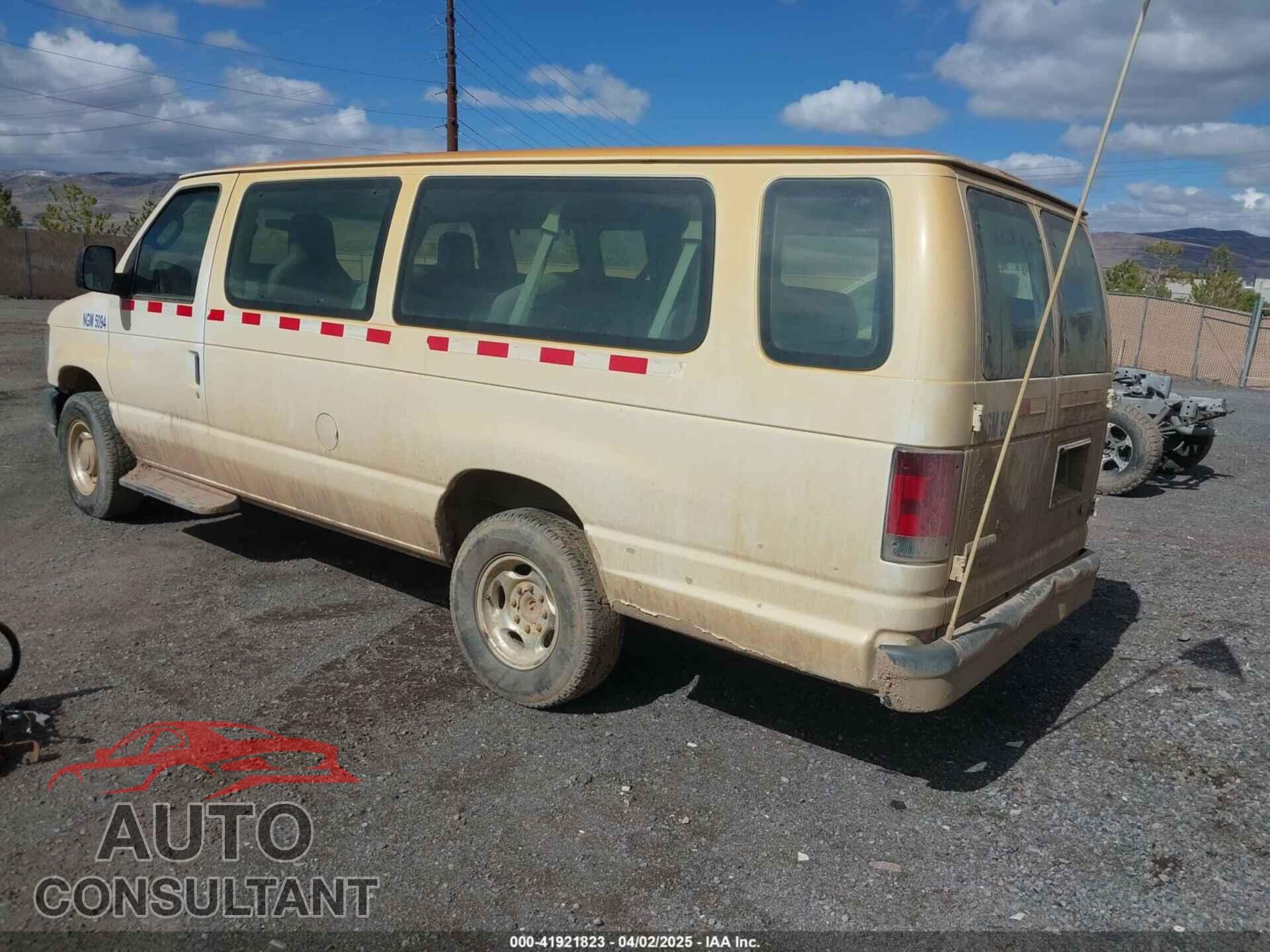 FORD E-350 SUPER DUTY 2011 - 1FBSS3BL0BDB20439