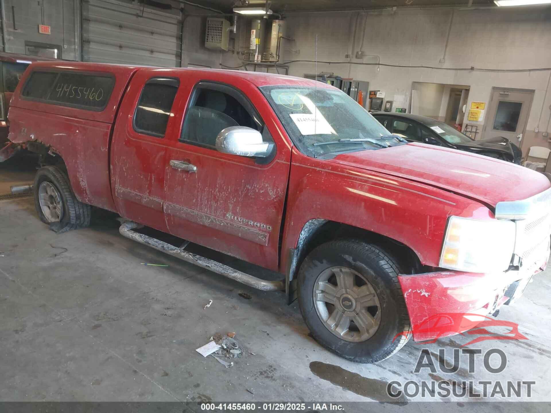 CHEVROLET SILVERADO 1500 2011 - 1GCRKSE37BZ295371