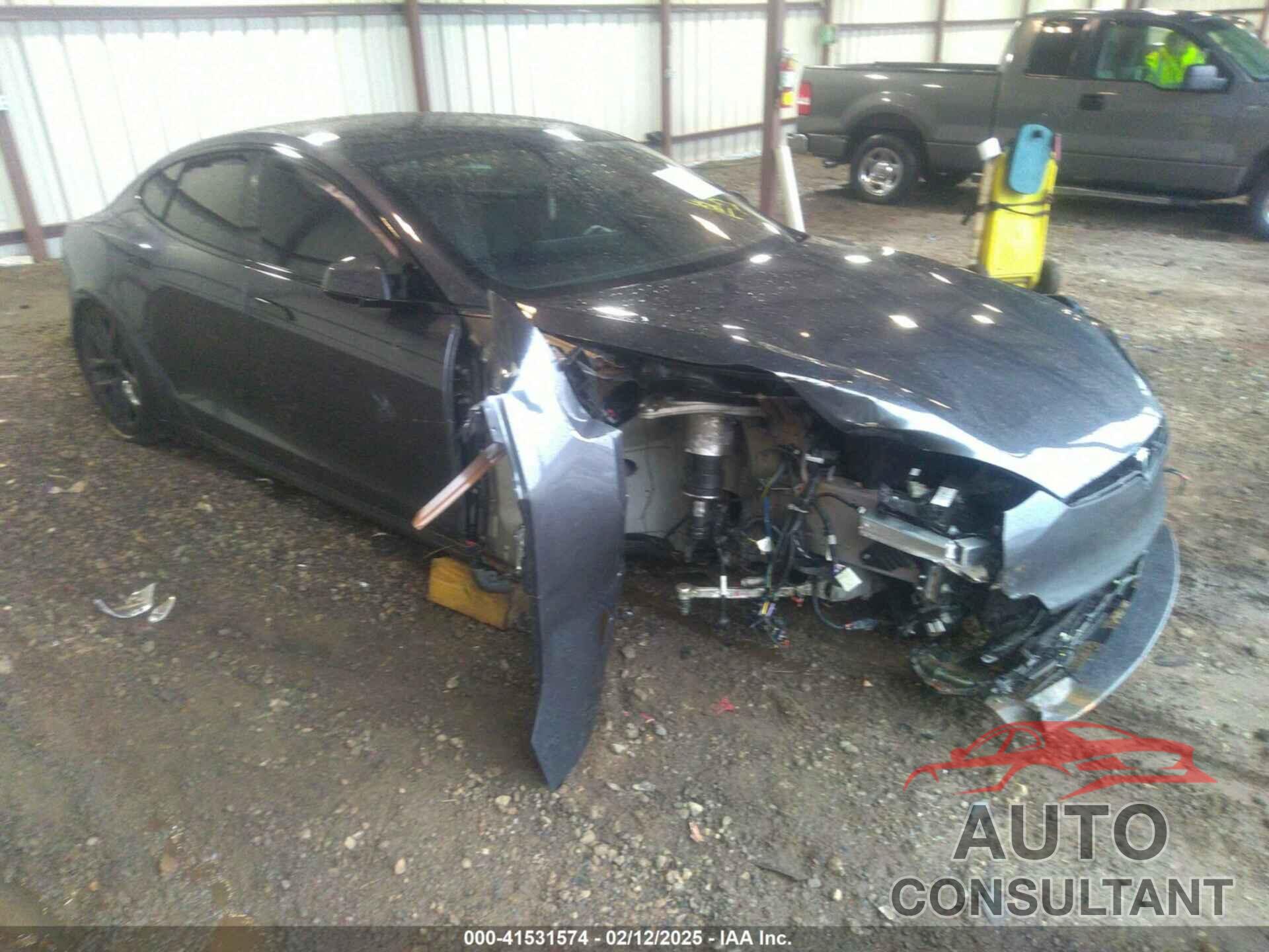 TESLA MODEL S 2022 - 5YJSA1E57NF484158