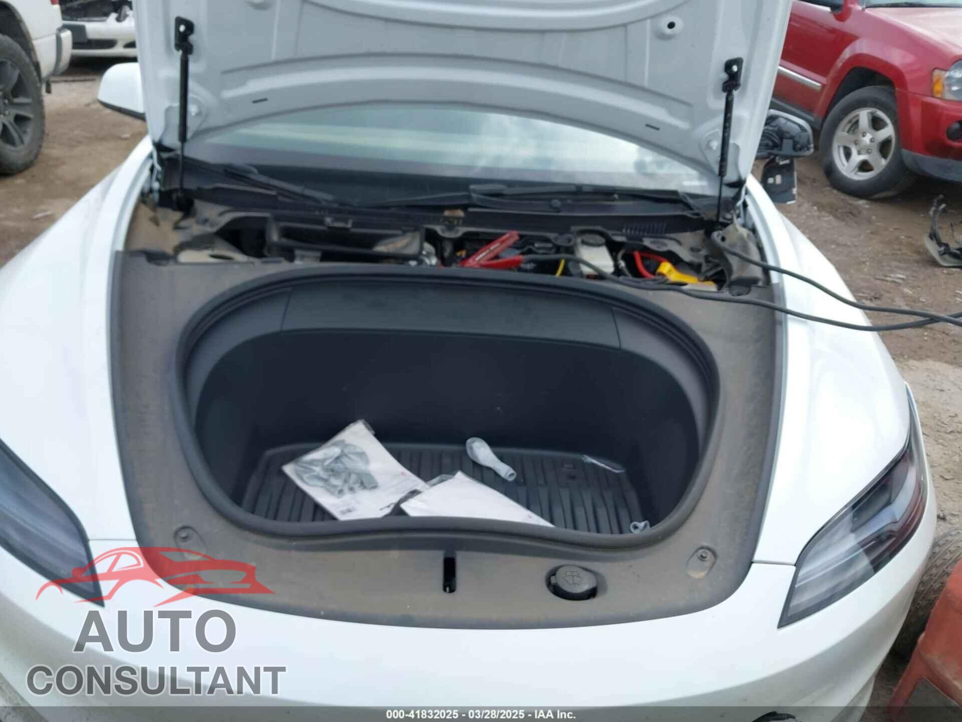 TESLA MODEL 3 2024 - 5YJ3E1EA2RF731663