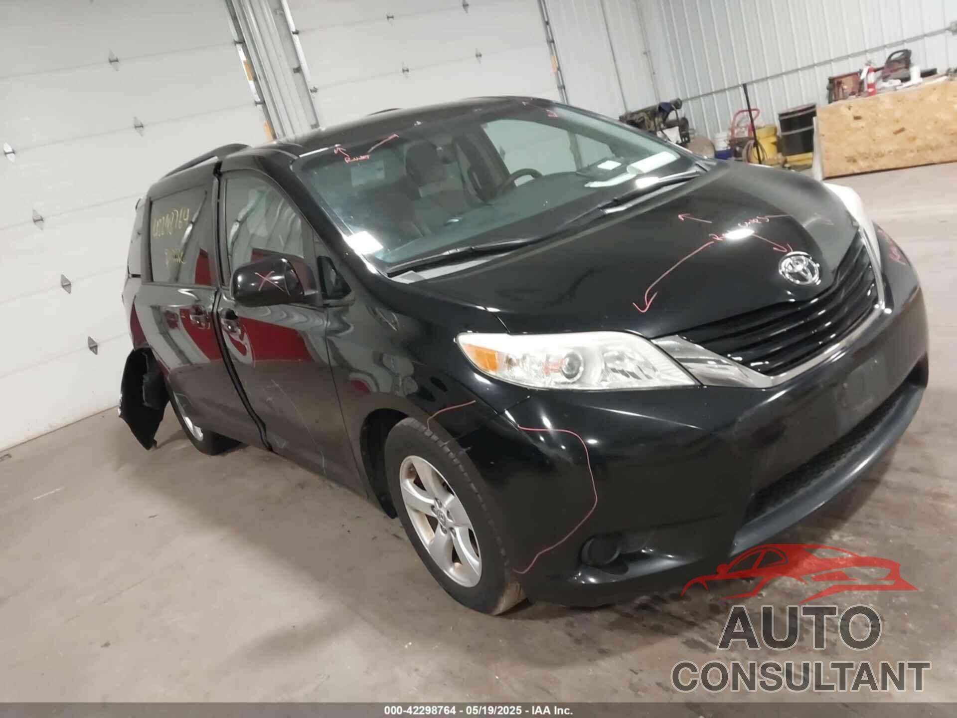 TOYOTA SIENNA 2016 - 5TDKK3DC2GS707102