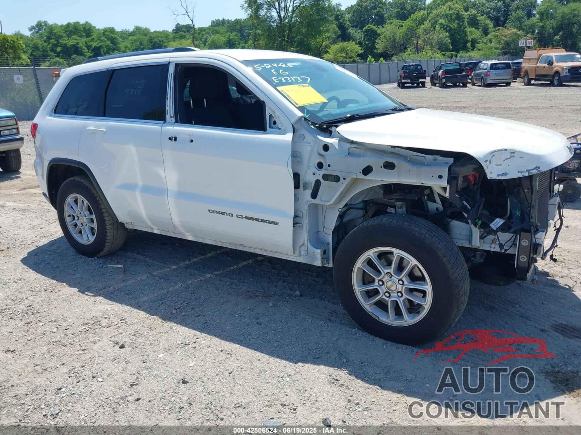 JEEP GRAND CHEROKEE 2018 - 1C4RJFAG0JC158986