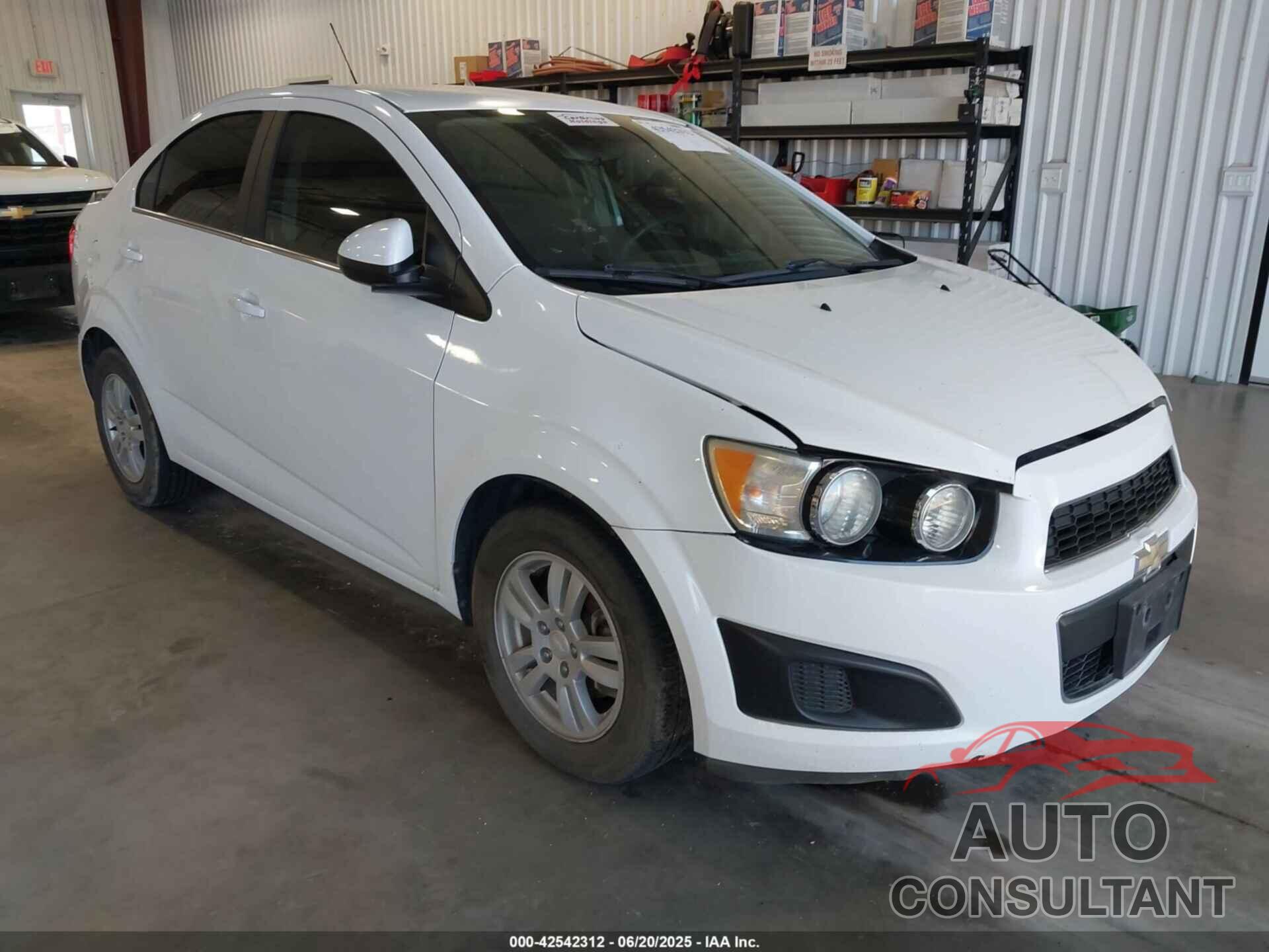 CHEVROLET SONIC 2015 - 1G1JC5SH4F4136377