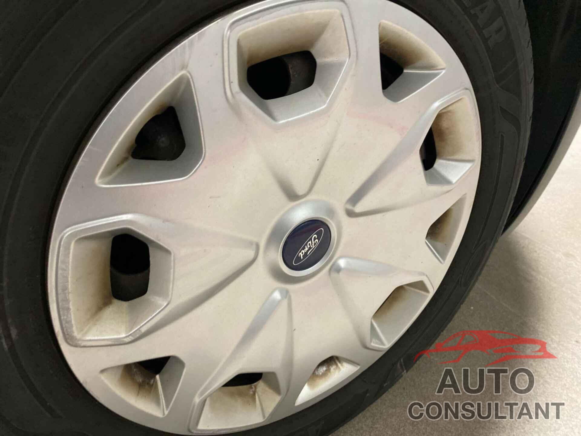 FORD TRANSIT CONNECT 2018 - NM0LS7E75J1373873