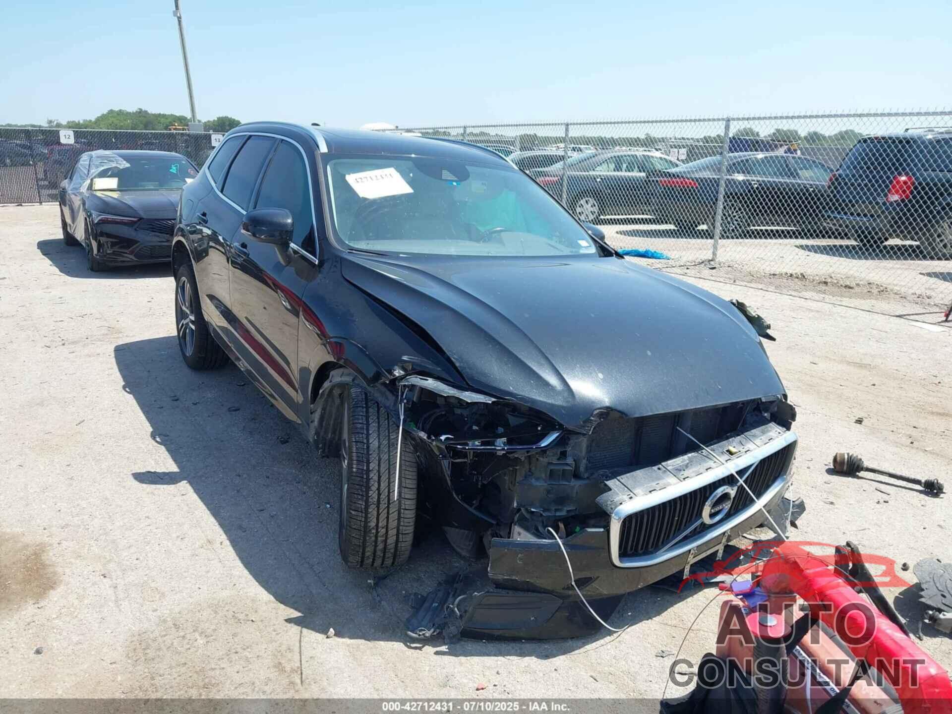 VOLVO XC60 2018 - YV4102RK8J1024348