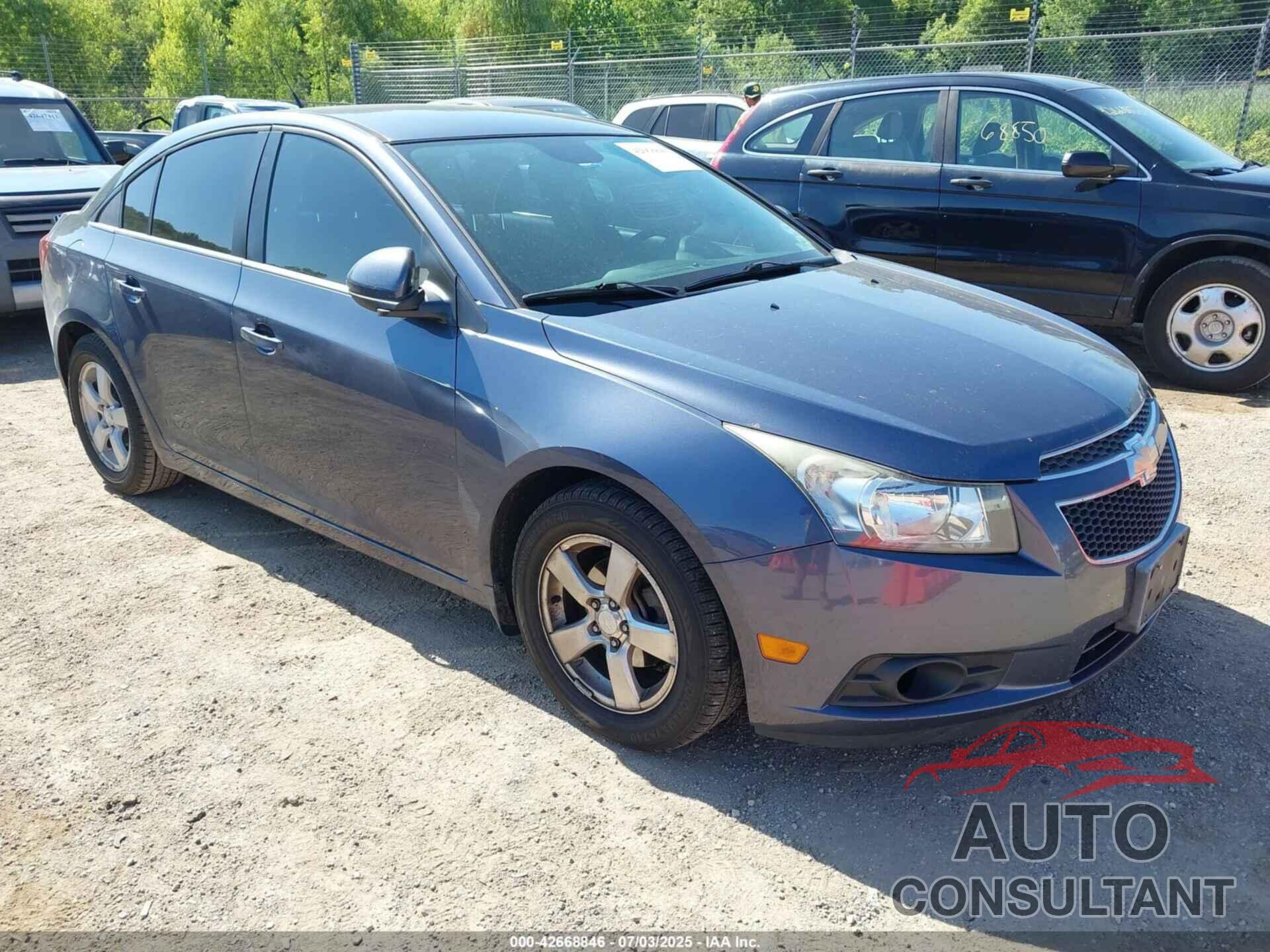 CHEVROLET CRUZE 2013 - 1G1PC5SB3D7323093