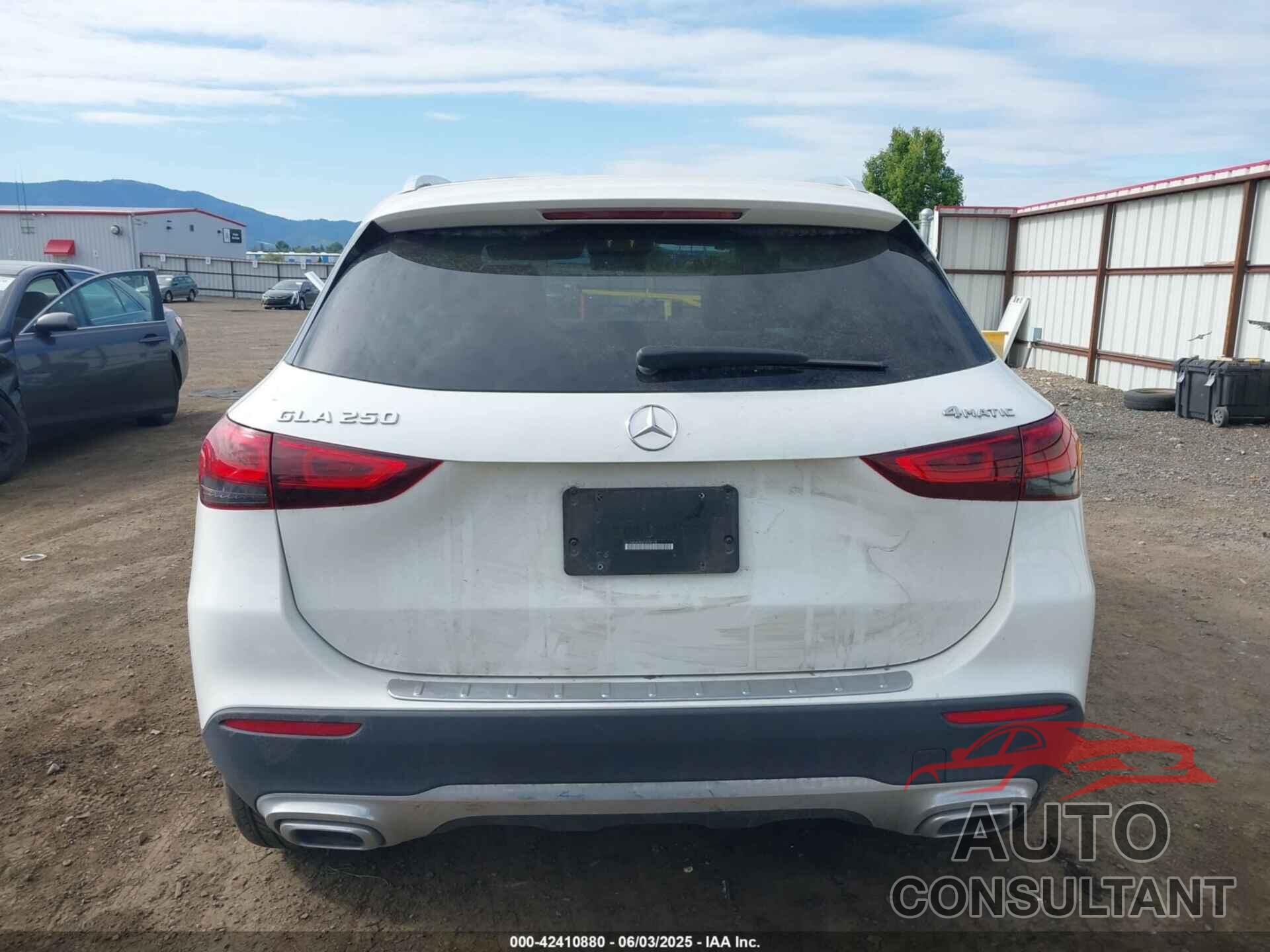 MERCEDES-BENZ GLA 250 2023 - W1N4N4HB5PJ499018