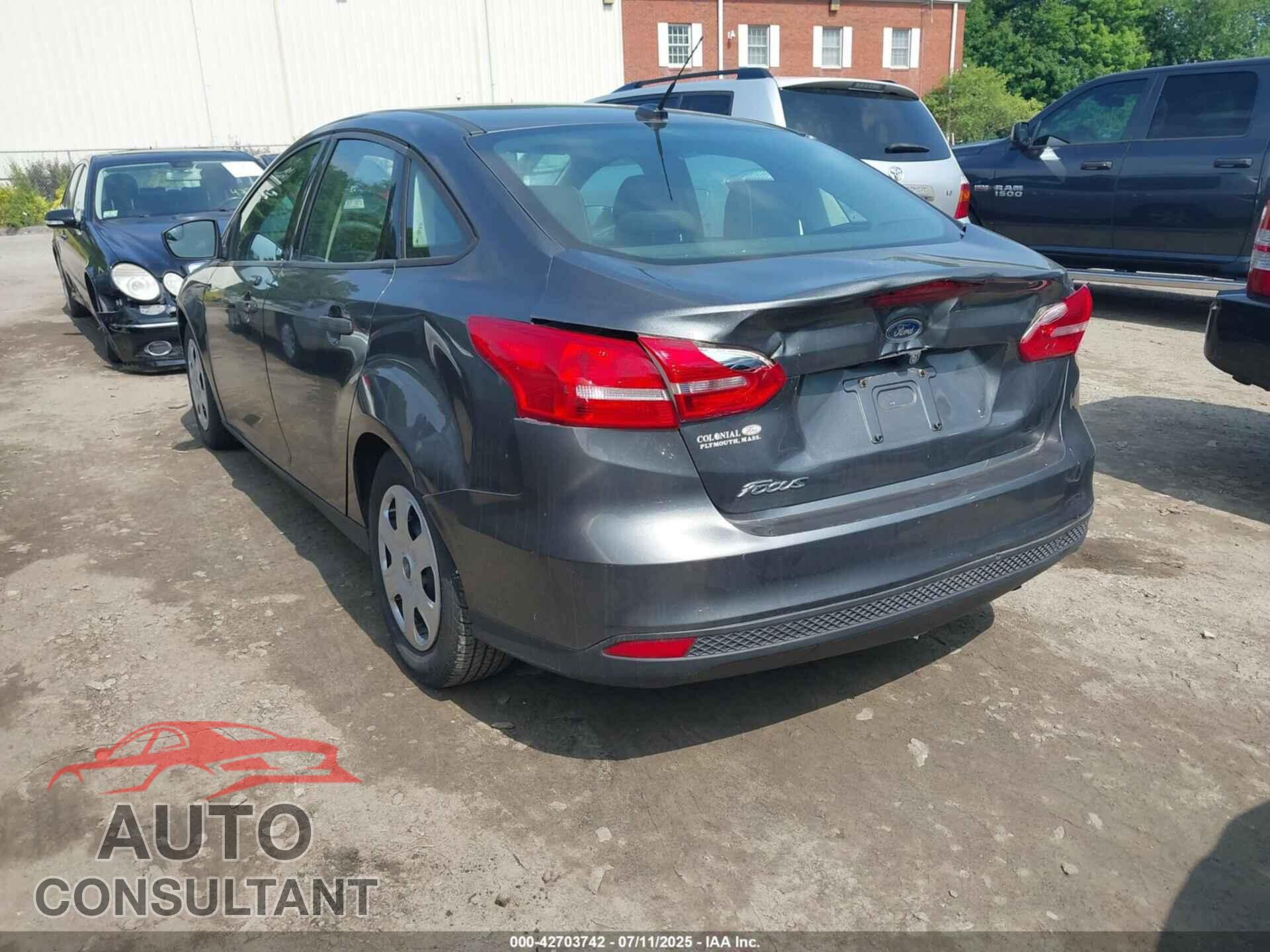 FORD FOCUS 2016 - 1FADP3E25GL367452