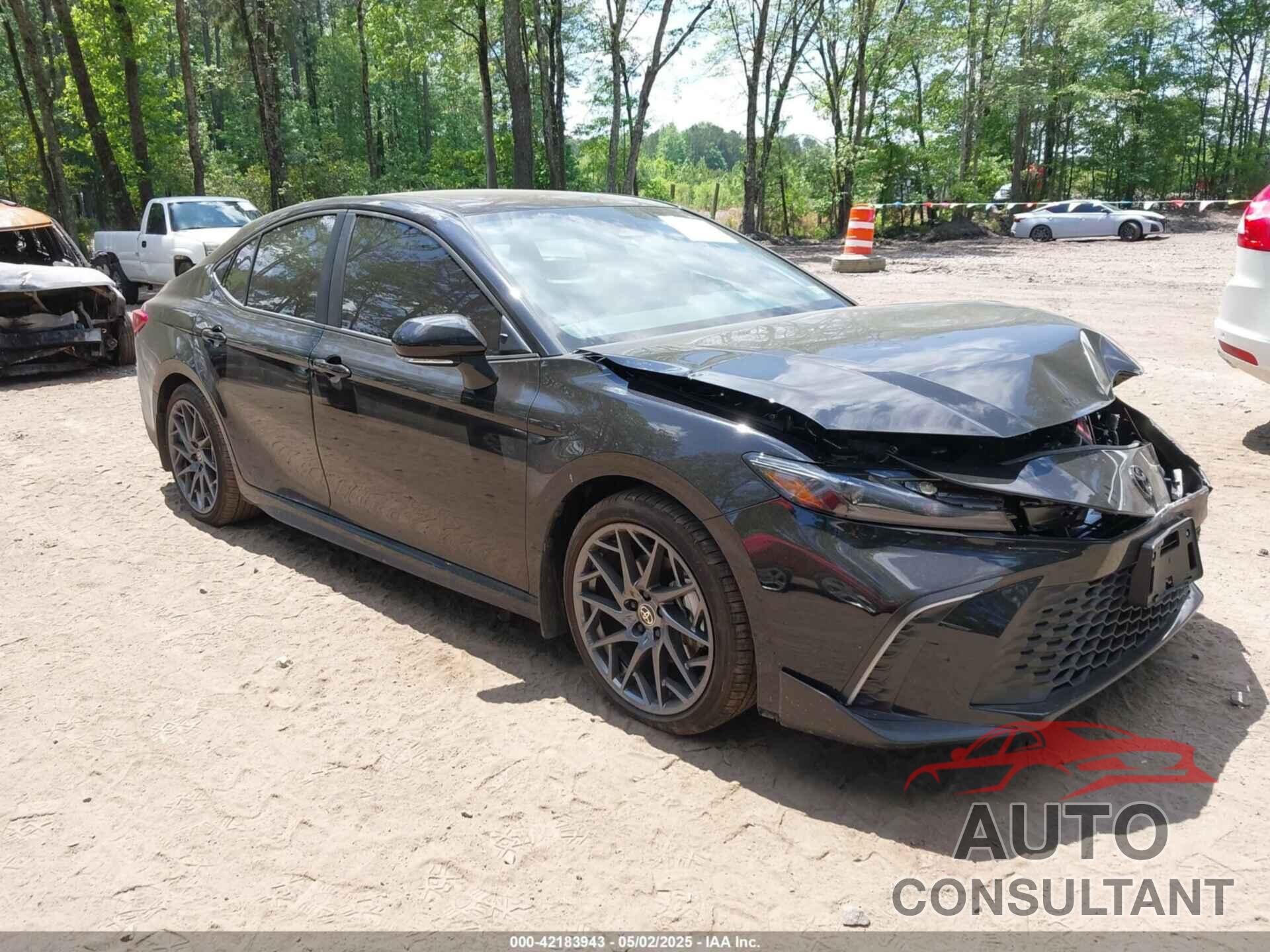 TOYOTA CAMRY 2025 - 4T1DAACK5SU057027