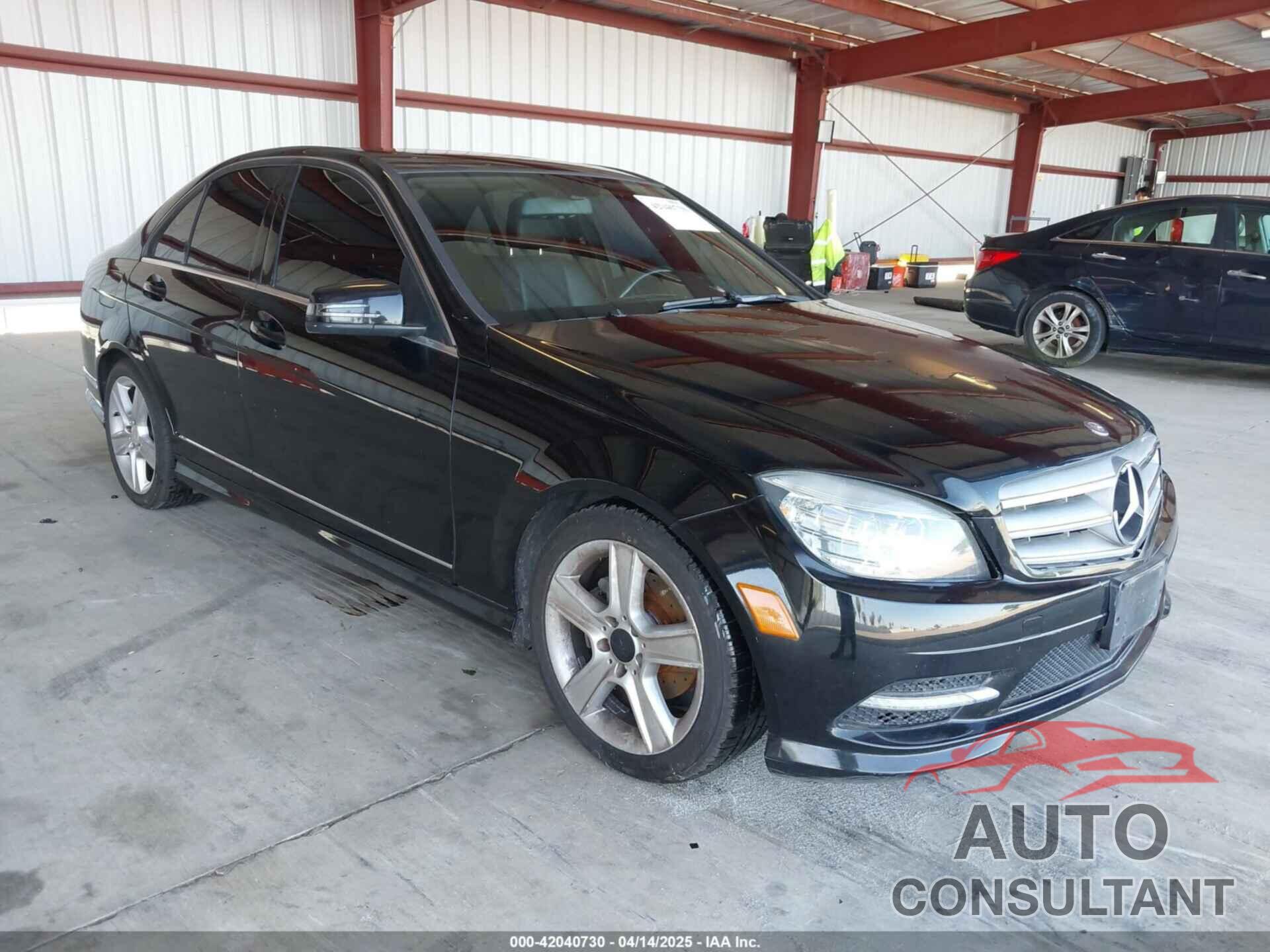 MERCEDES-BENZ C 300 2011 - WDDGF5EB2BR144058