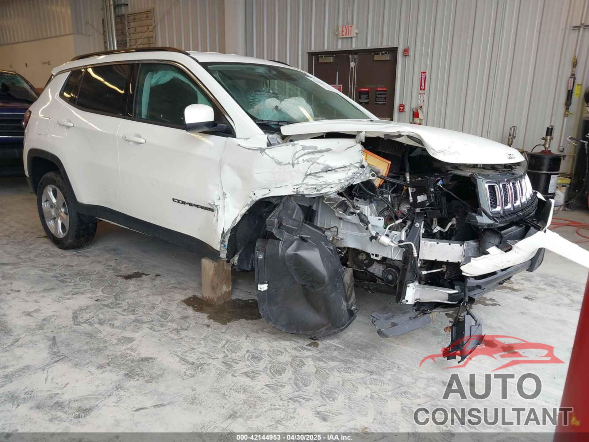 JEEP COMPASS 2018 - 3C4NJCBB3JT502380
