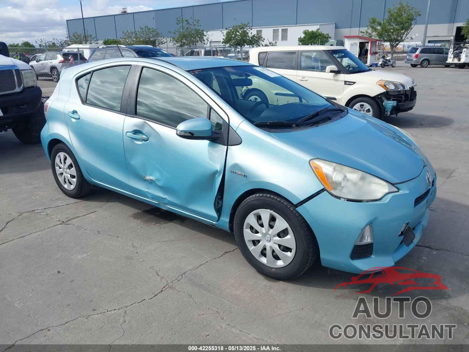 TOYOTA PRIUS C 2013 - JTDKDTB36D1031968