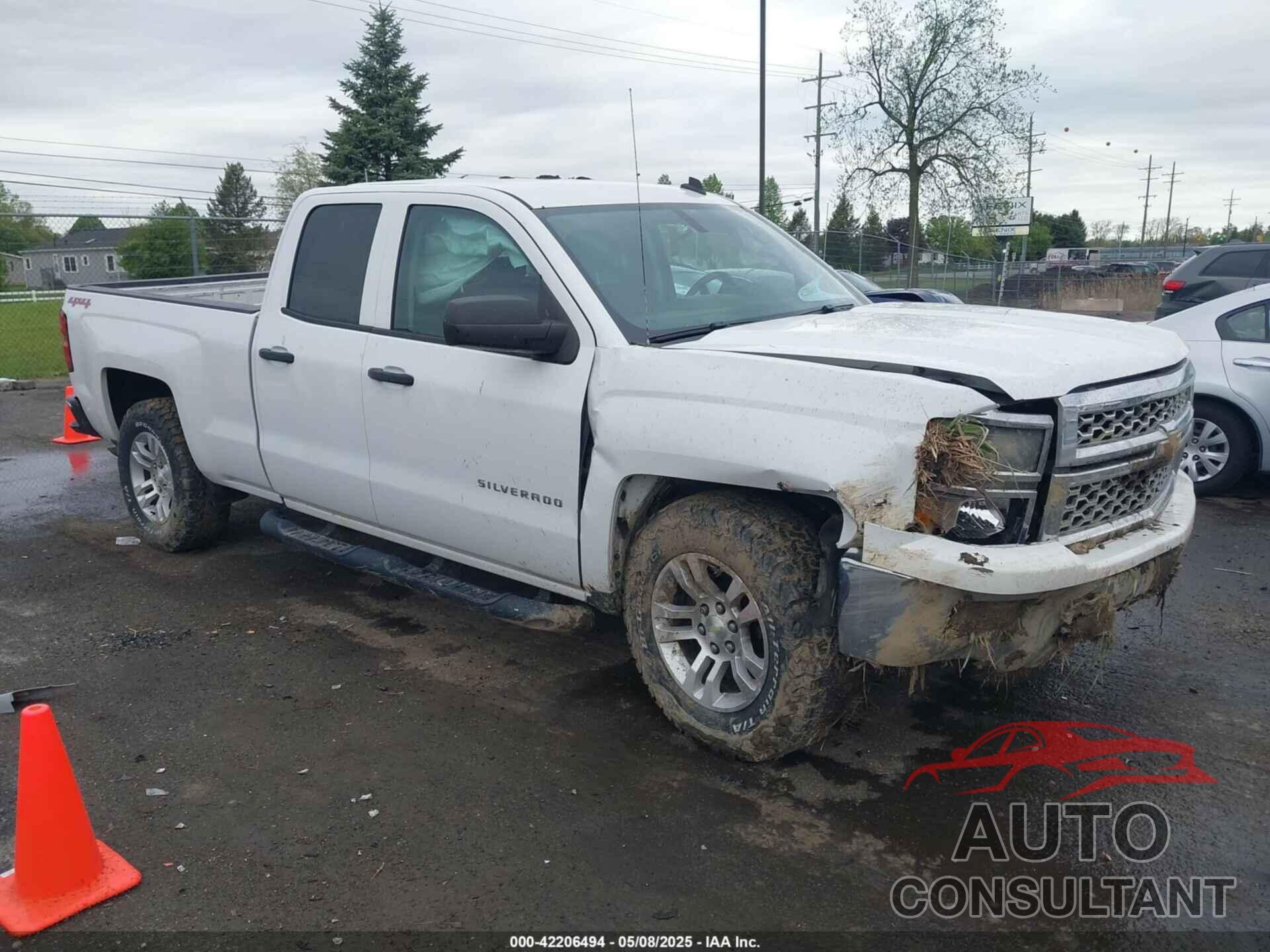 CHEVROLET SILVERADO 1500 2014 - 1GCVKREC8EZ259989