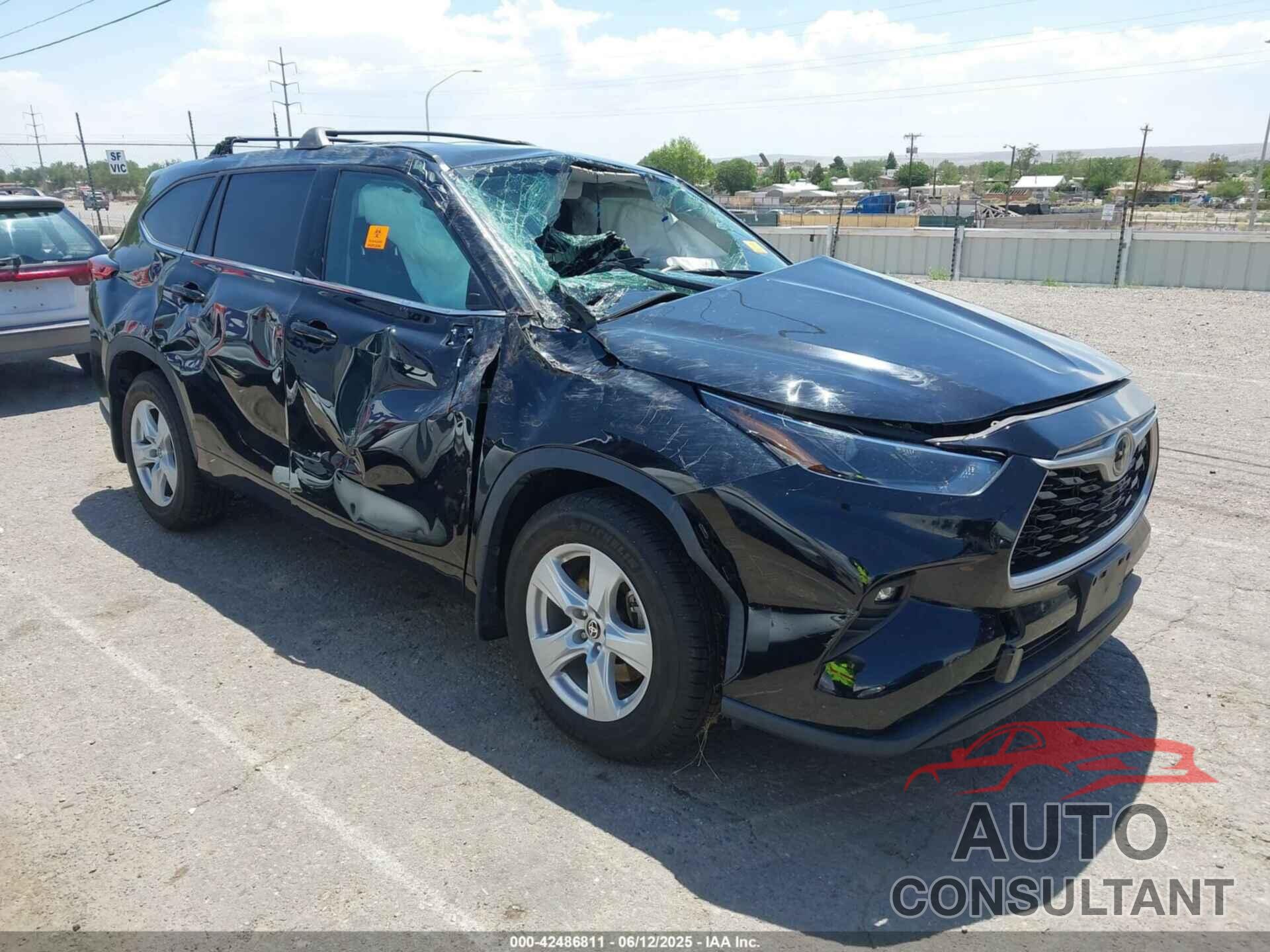 TOYOTA HIGHLANDER 2021 - 5TDBZRBH6MS530997