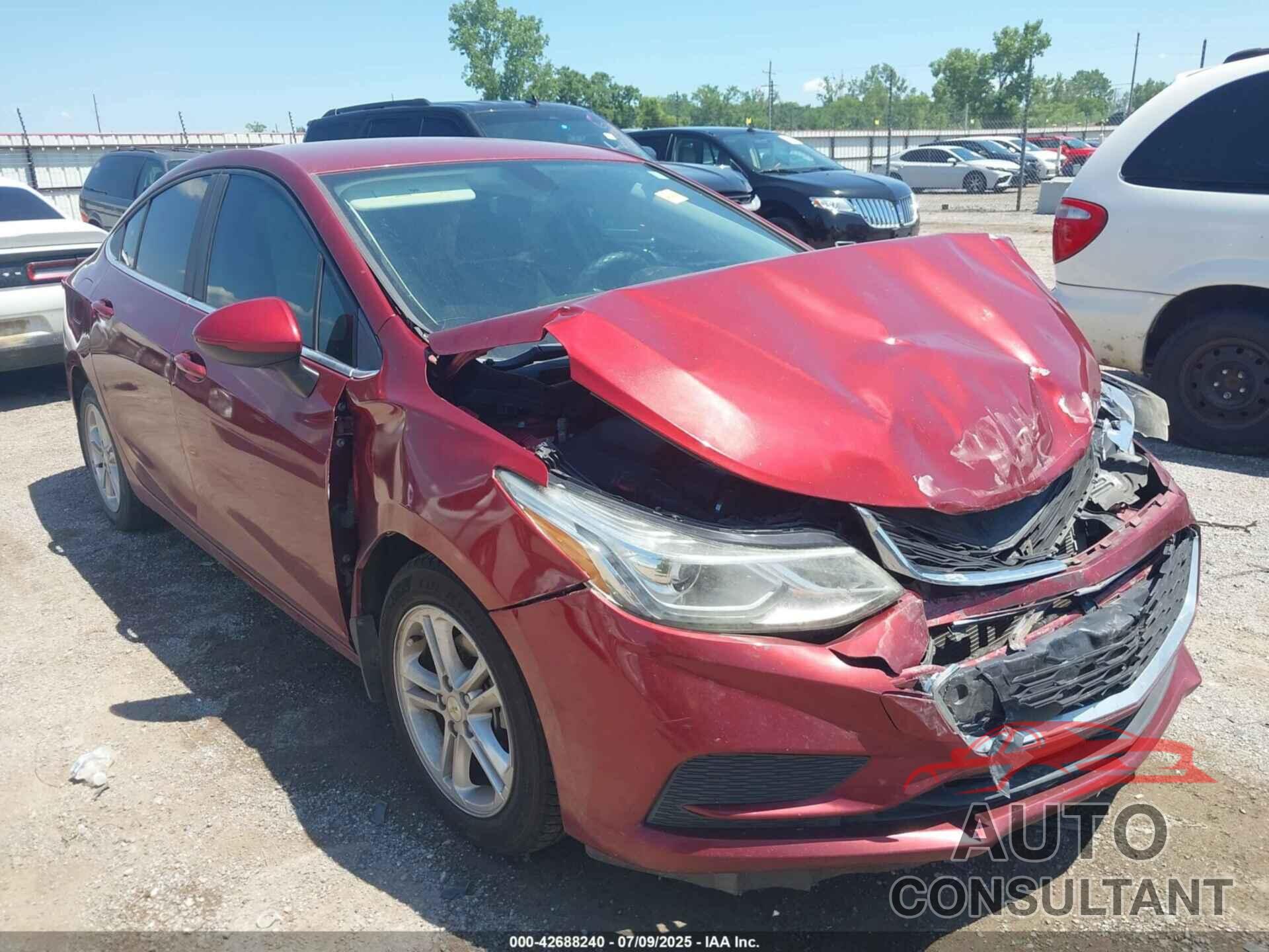 CHEVROLET CRUZE 2018 - 1G1BE5SM4J7242377
