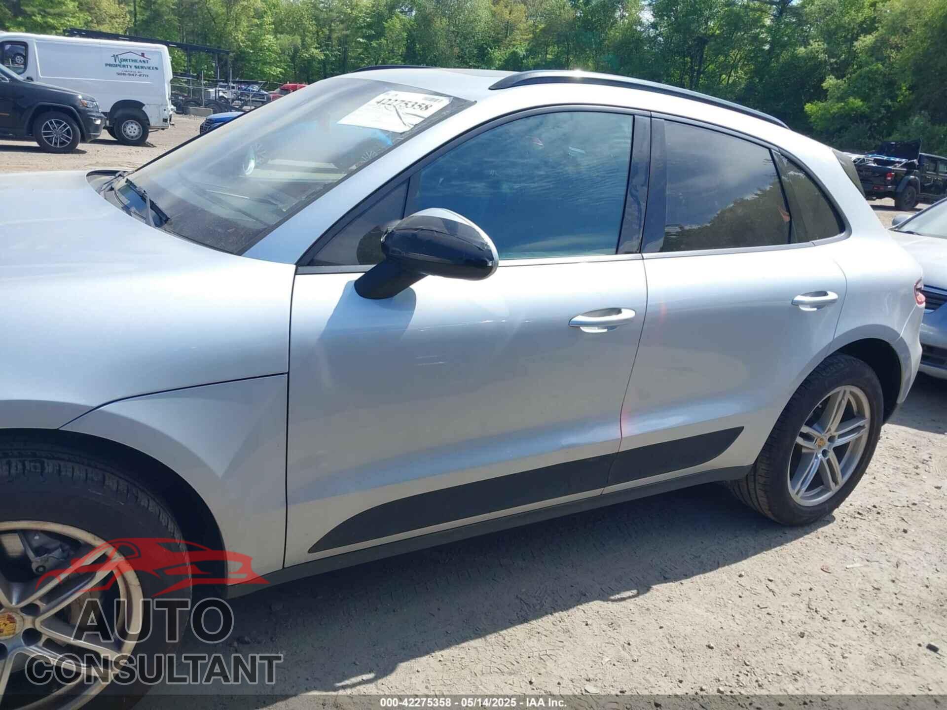 PORSCHE MACAN 2015 - WP1AB2A55FLB59381