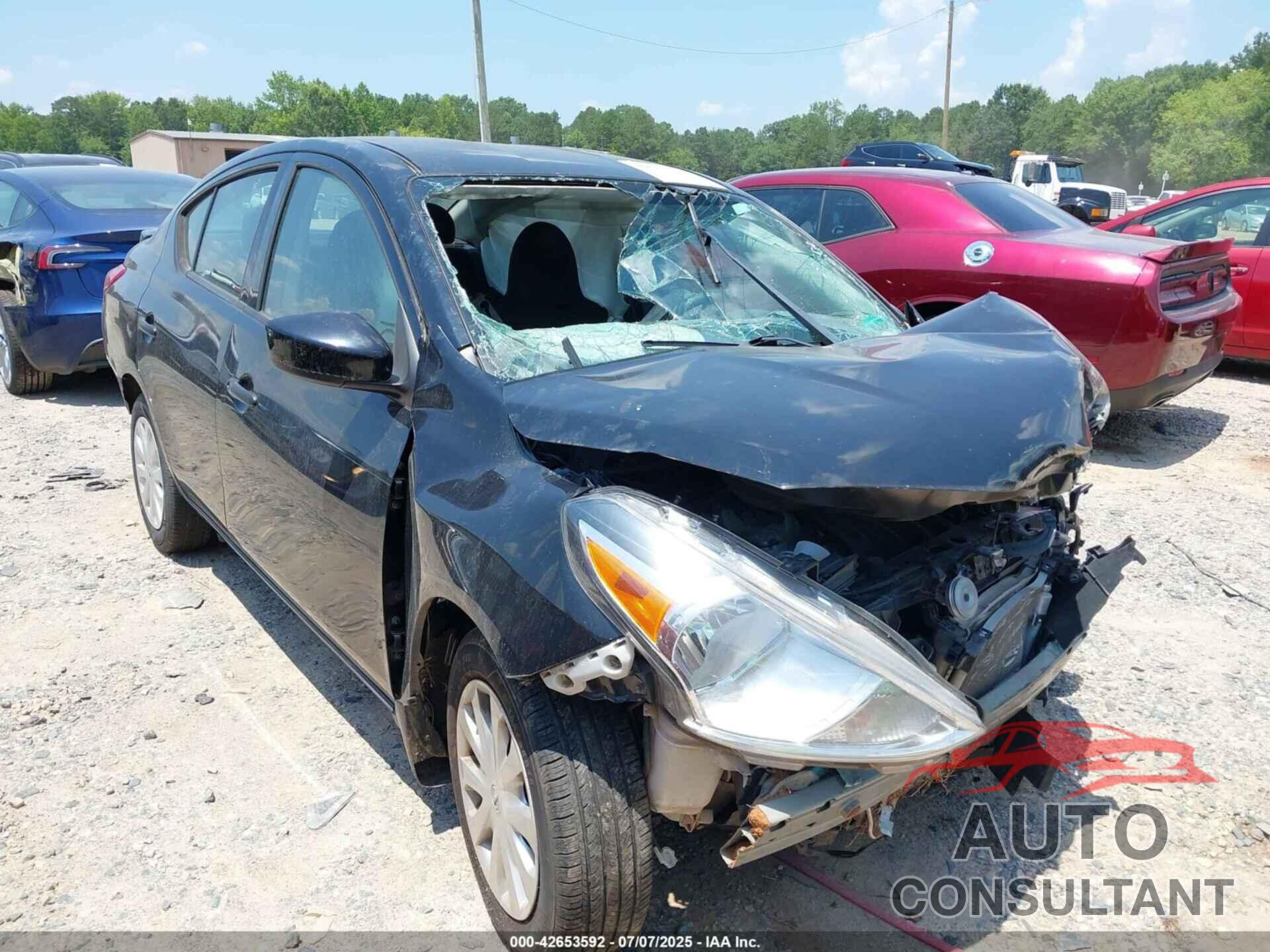 NISSAN VERSA 2017 - 3N1CN7AP1HL805042