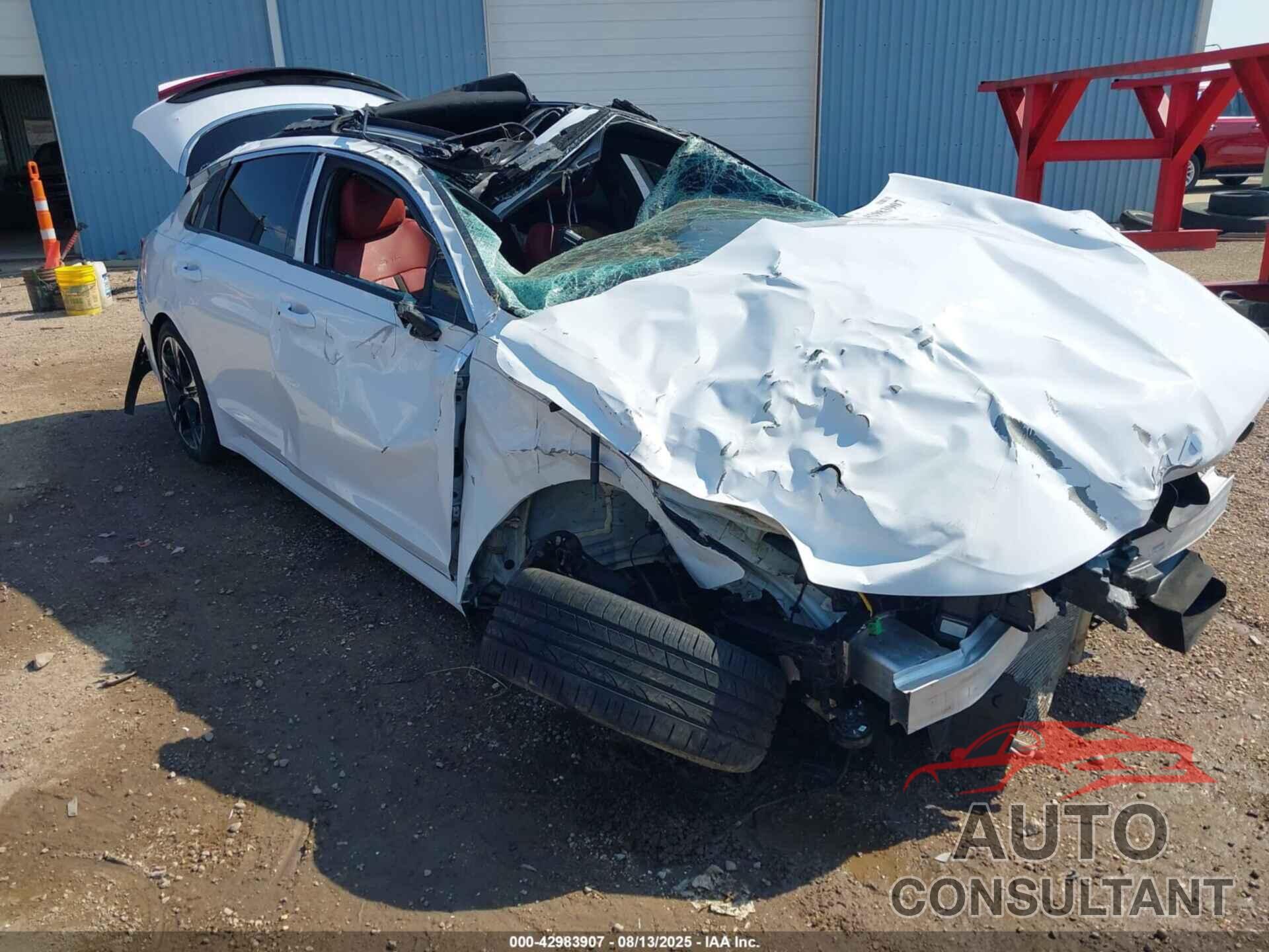 KIA K5 2023 - 5XXG64J20PG204942