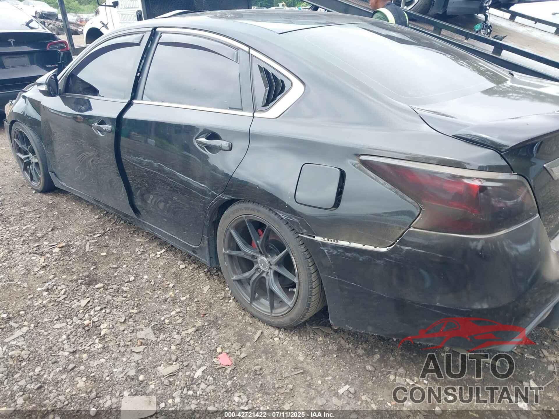 NISSAN ALTIMA 2013 - 1N4AL3AP9DC274879