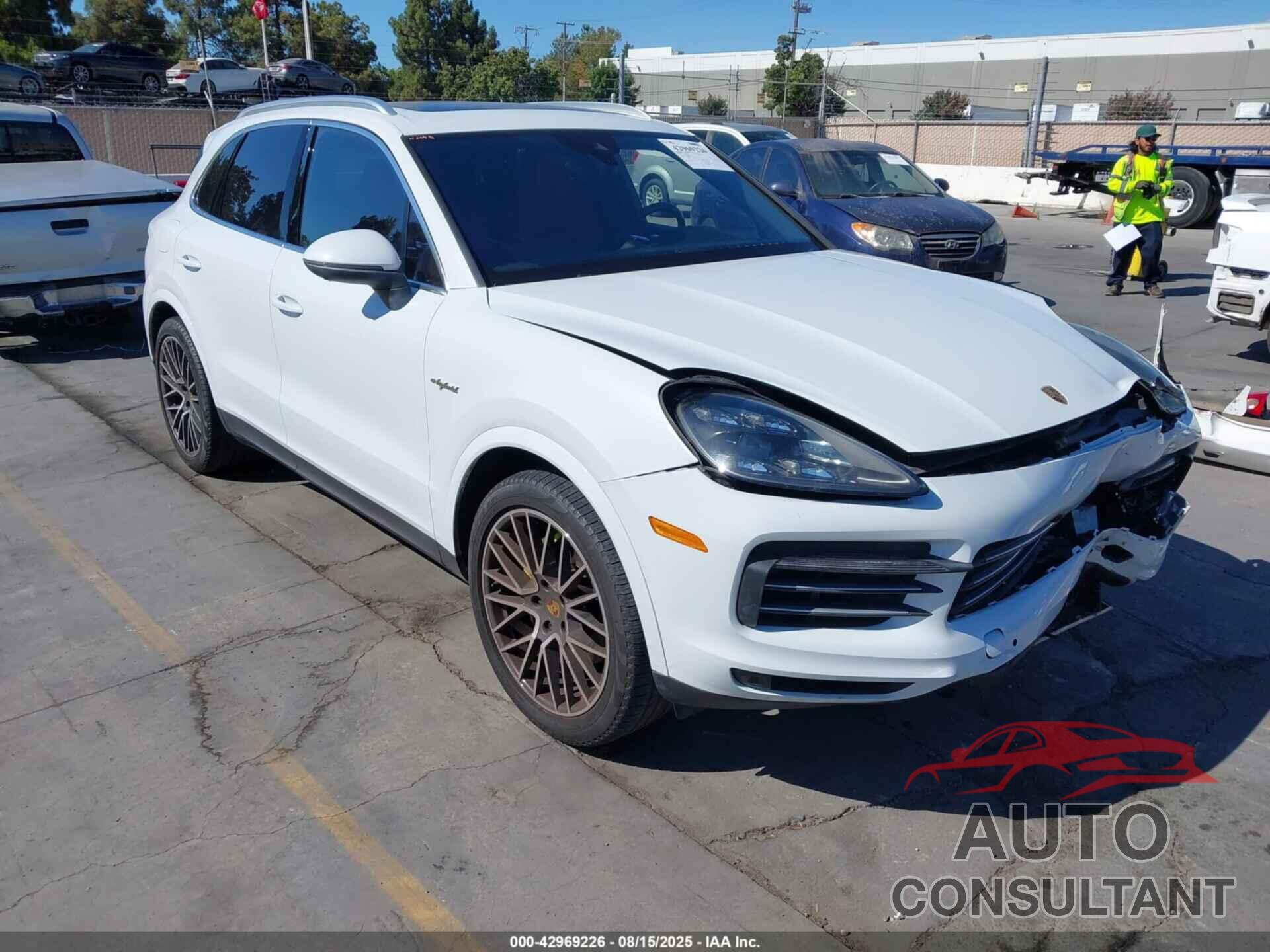 PORSCHE CAYENNE E-HYBRID 2019 - WP1AE2AY3KDA50682
