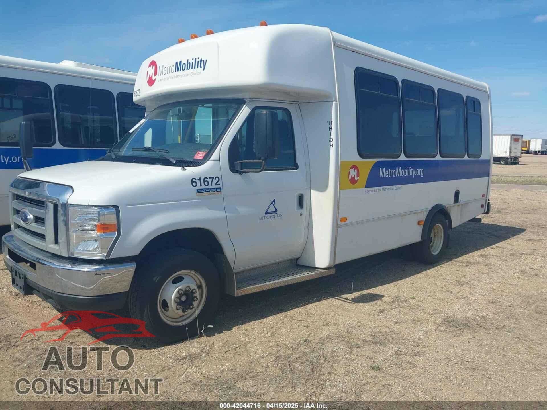 FORD E-450 CUTAWAY 2018 - 1FDFE4FS2JDC33184