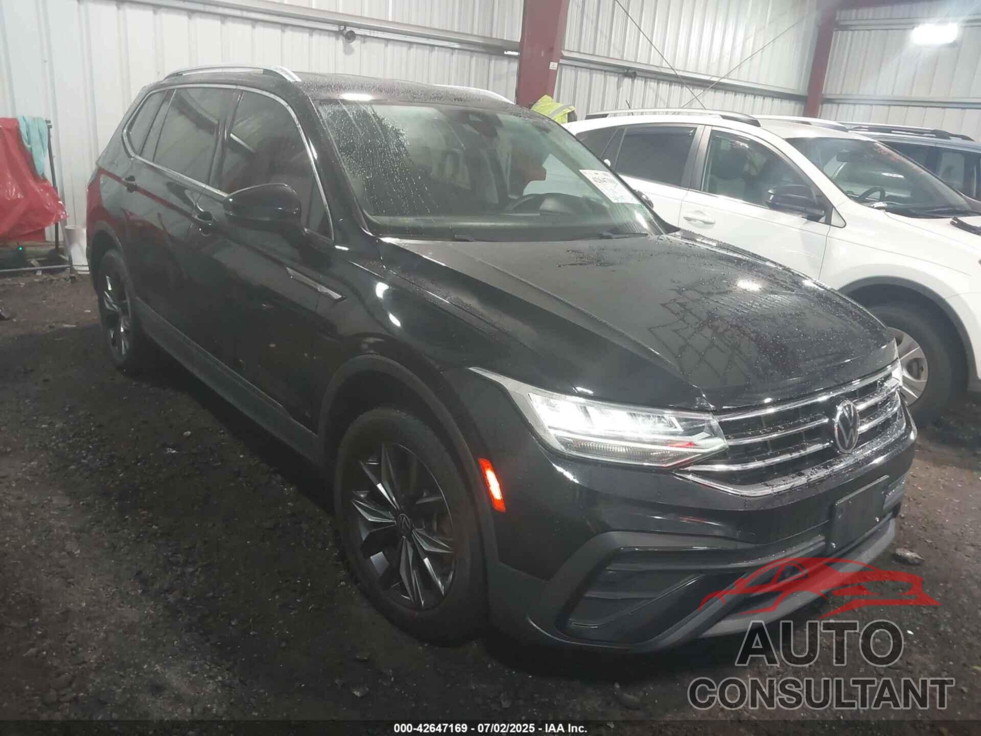 VOLKSWAGEN TIGUAN 2022 - 3VV2B7AX0NM049163