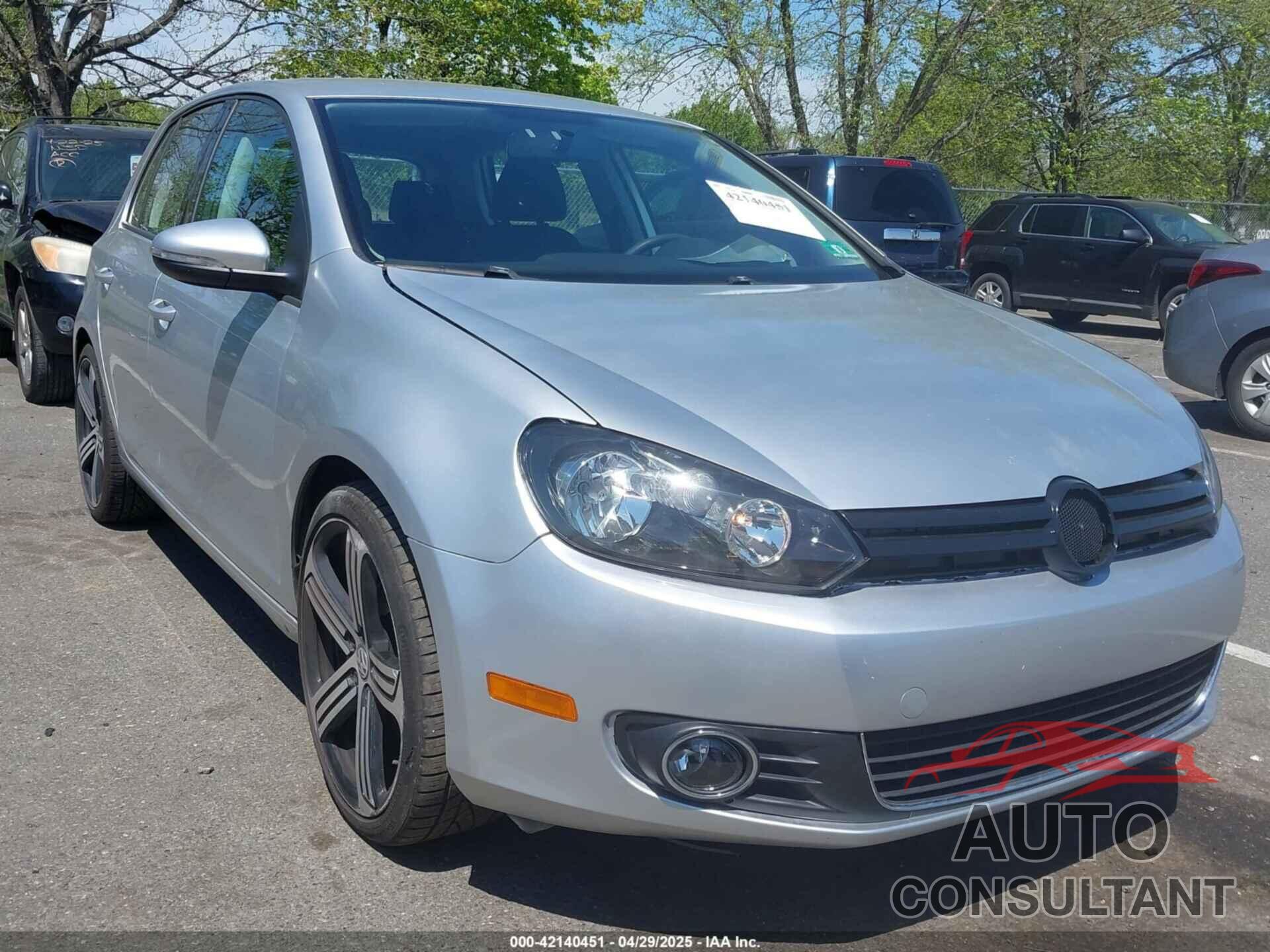 VOLKSWAGEN GOLF 2012 - WVWDB7AJ5CW238990