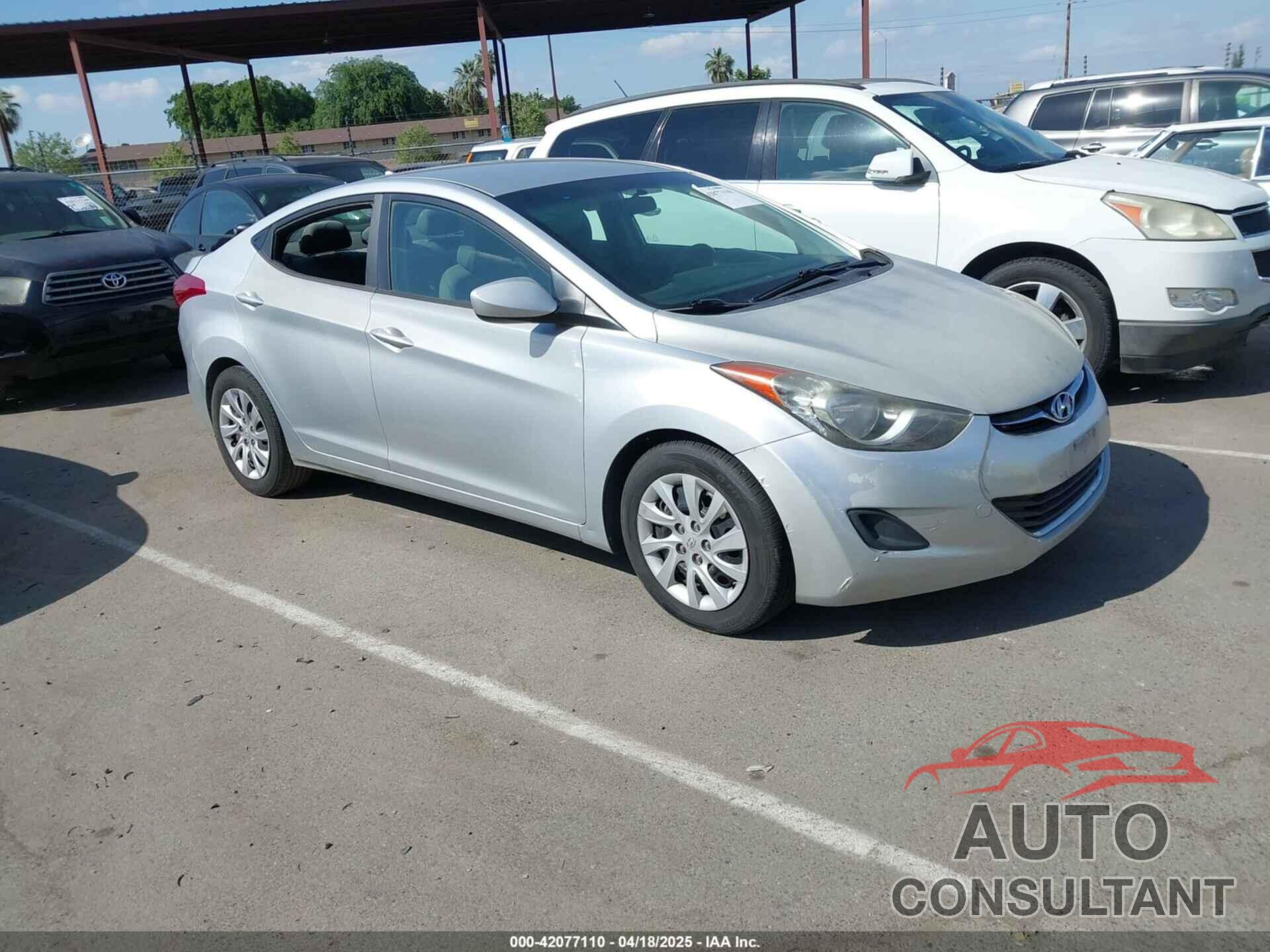 HYUNDAI ELANTRA 2012 - 5NPDH4AE3CH137842