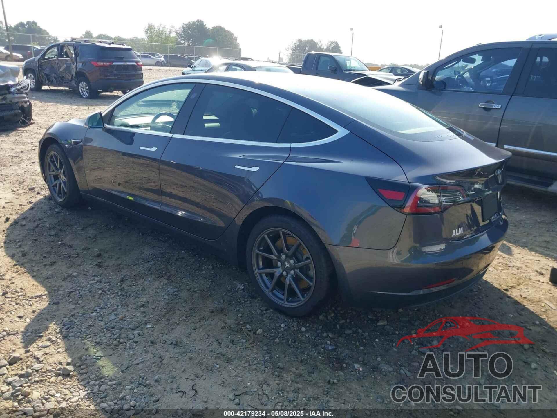 TESLA MODEL 3 2019 - 5YJ3E1EB6KF386474