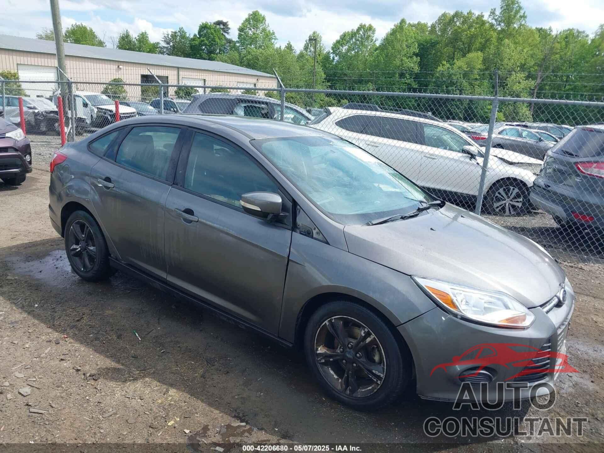 FORD FOCUS 2013 - 1FADP3F24DL104718