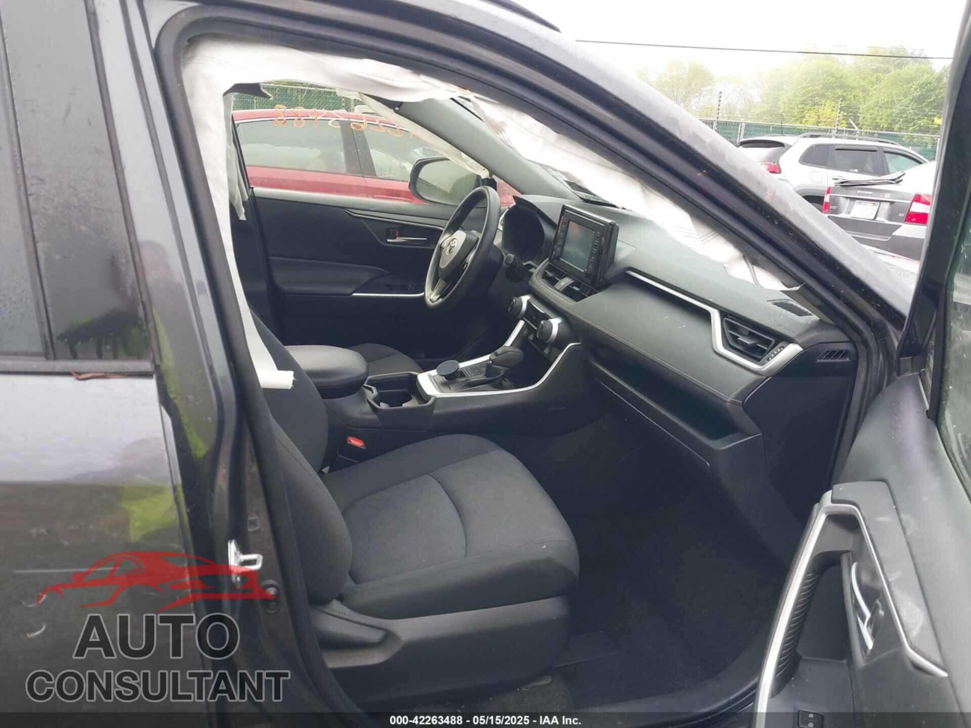 TOYOTA RAV4 2019 - JTMP1RFV9KD041936