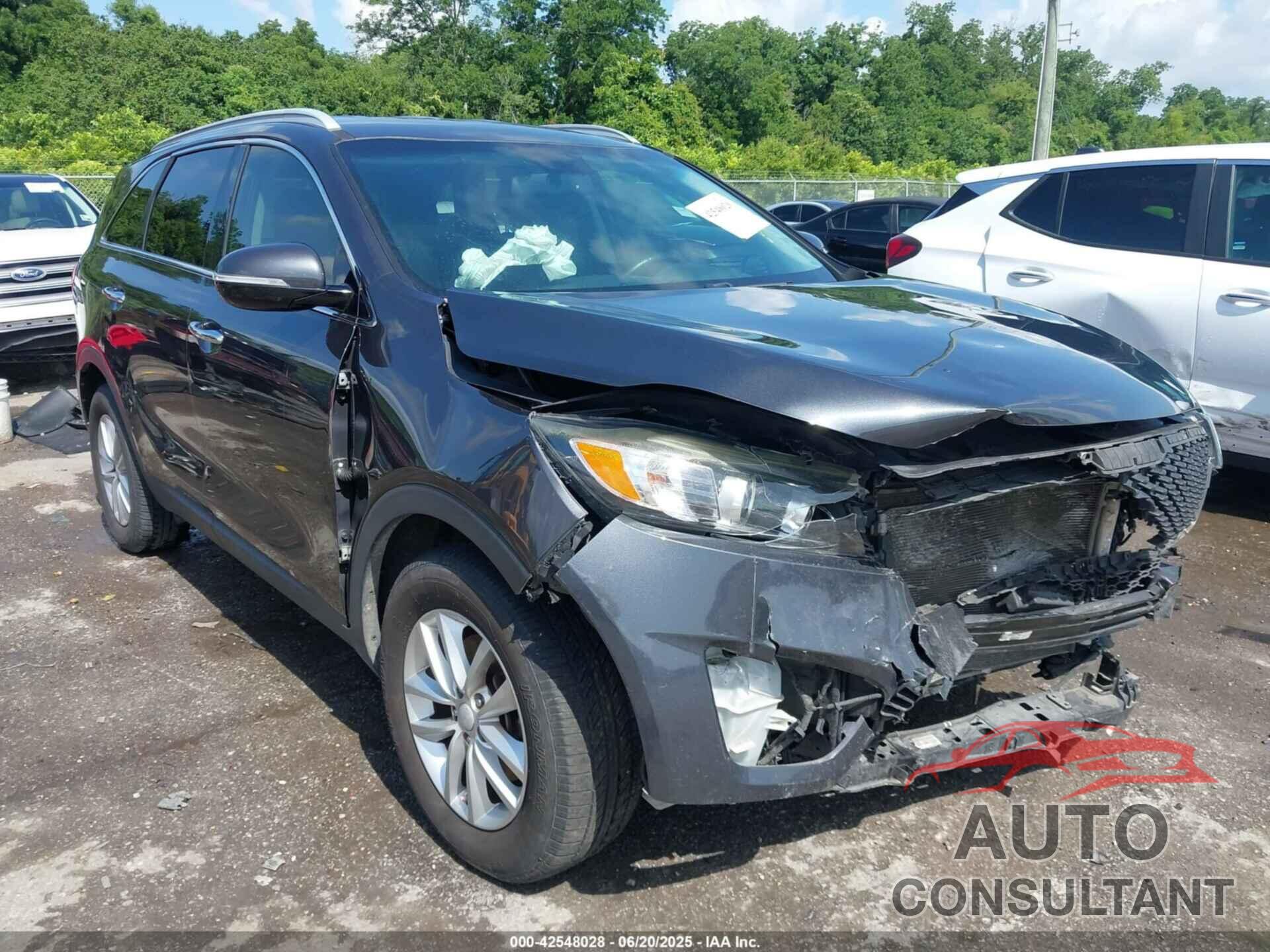 KIA SORENTO 2017 - 5XYPG4A33HG277001