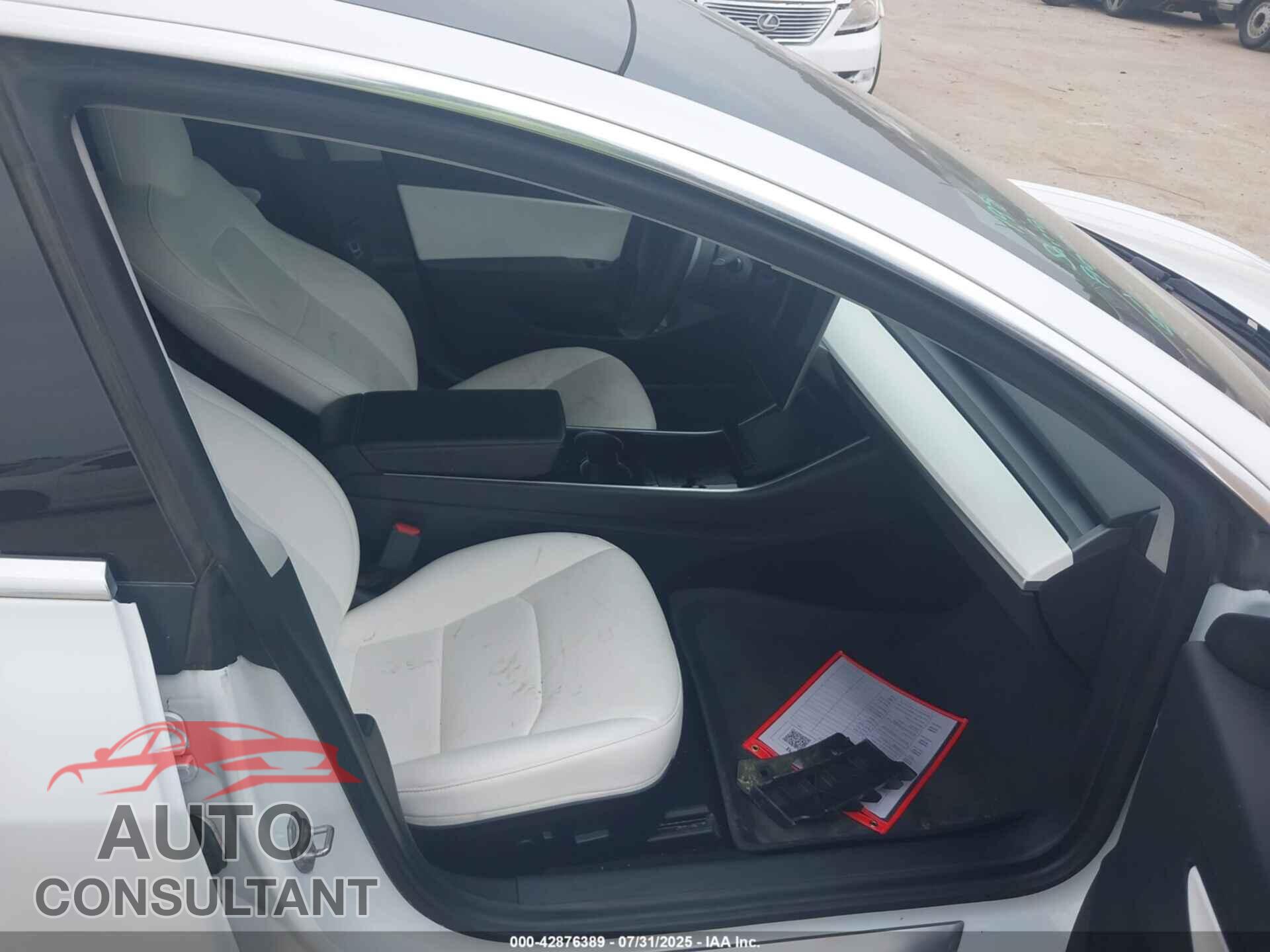 TESLA MODEL 3 2019 - 5YJ3E1EA5KF486587