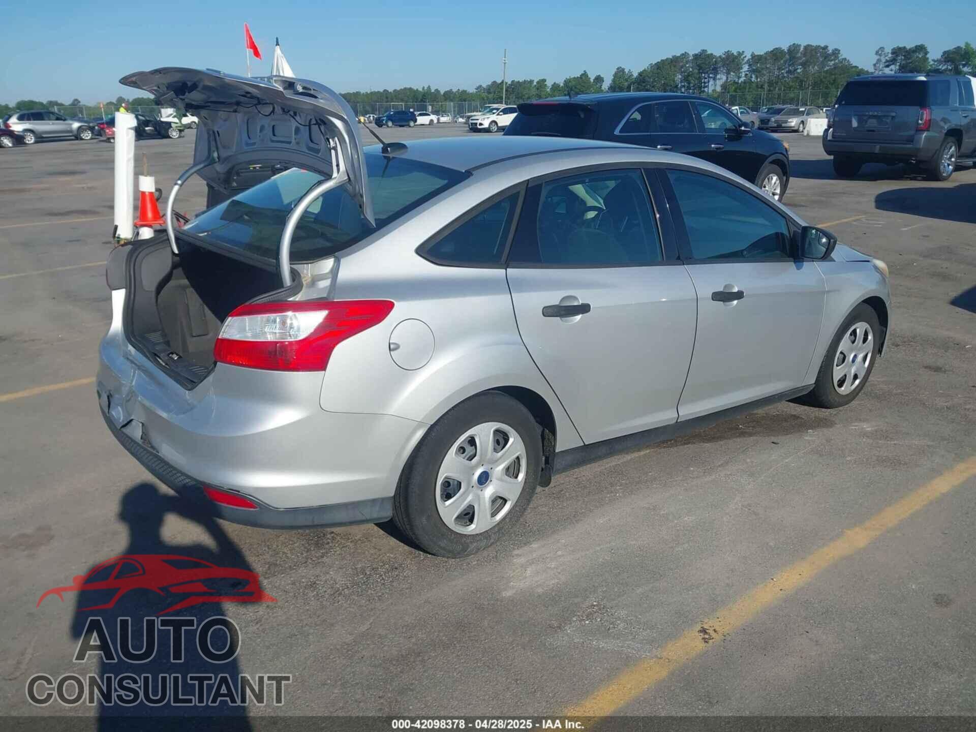 FORD FOCUS 2014 - 1FADP3E29EL306523