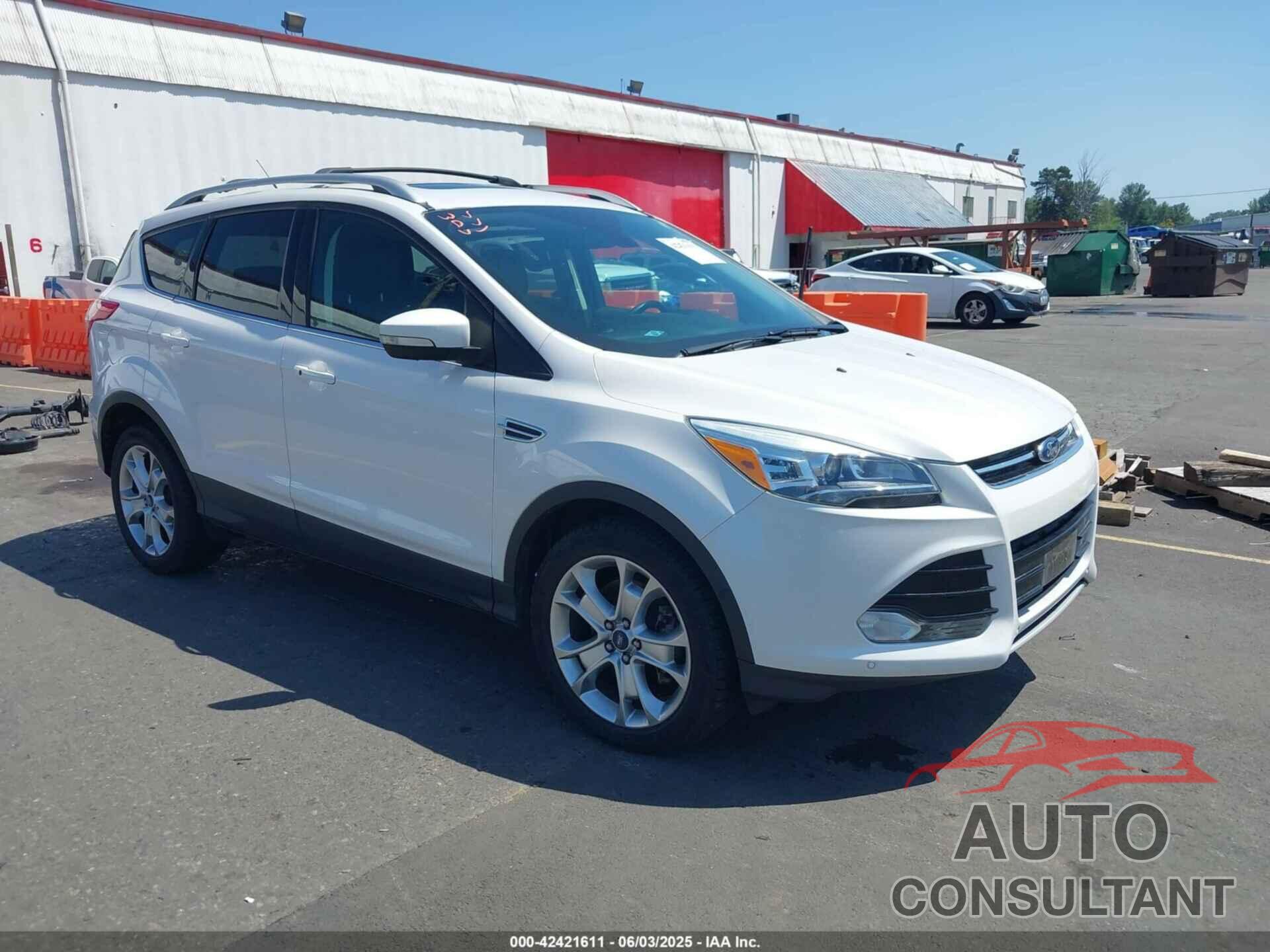 FORD ESCAPE 2016 - 1FMCU9J97GUA75831