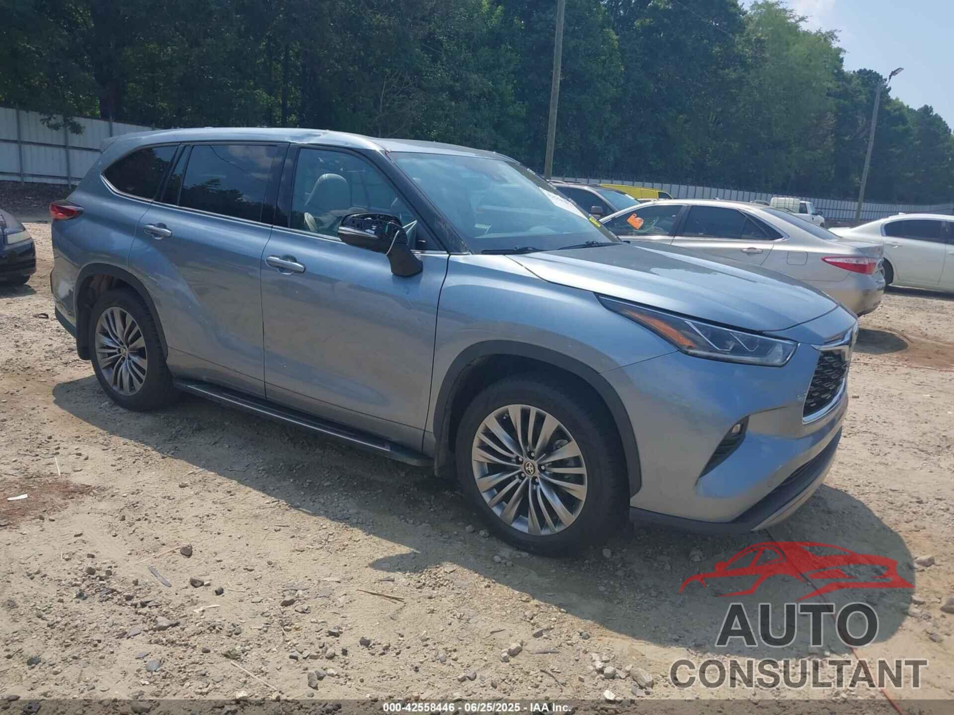 TOYOTA HIGHLANDER 2020 - 5TDFZRAH8LS028896