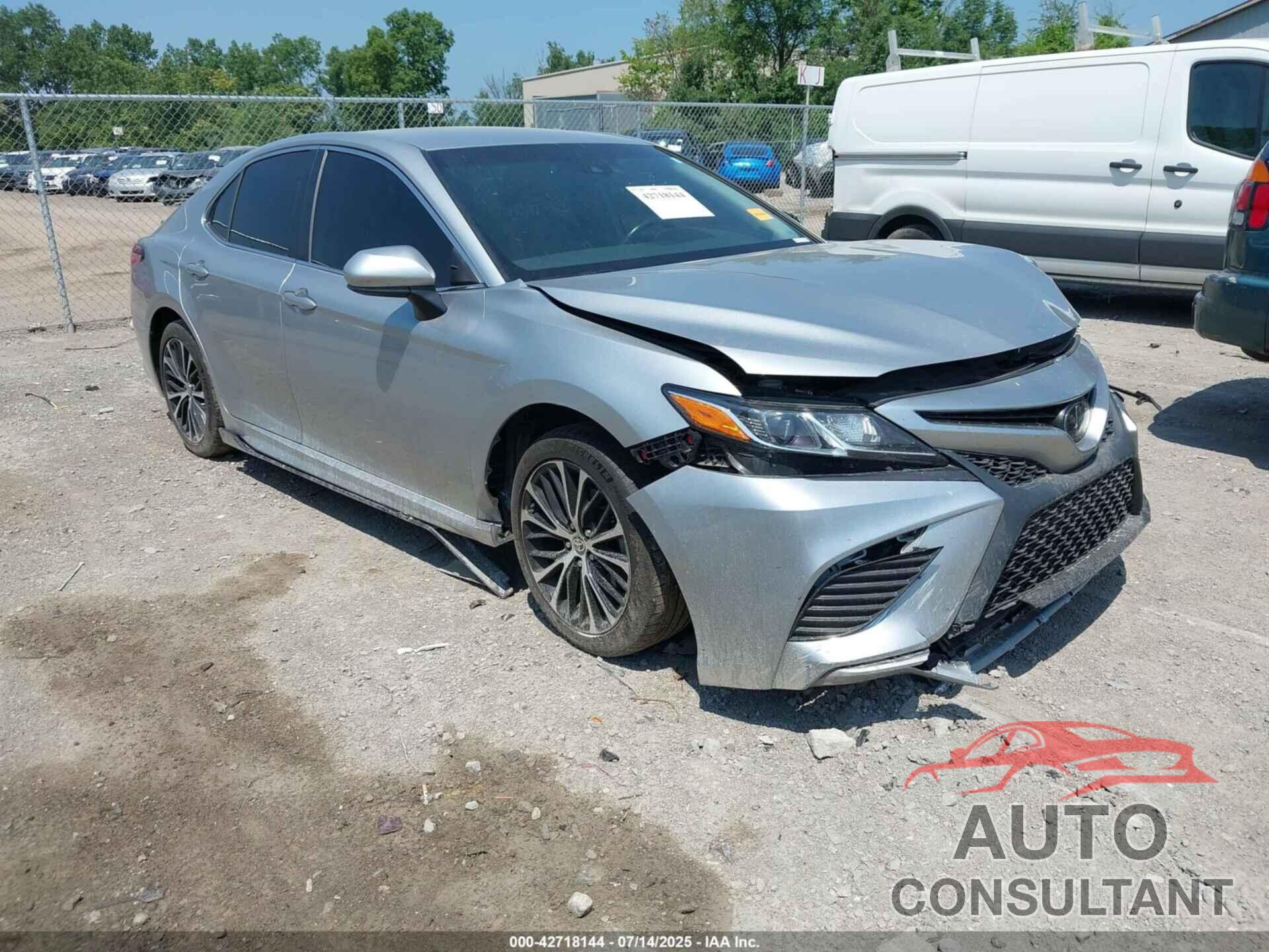 TOYOTA CAMRY 2020 - 4T1G11AK9LU360071