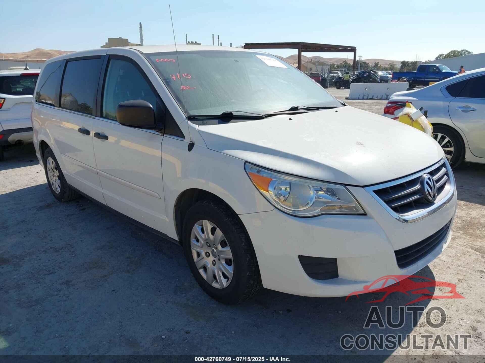 VOLKSWAGEN ROUTAN 2012 - 2C4RVAAG1CR391440