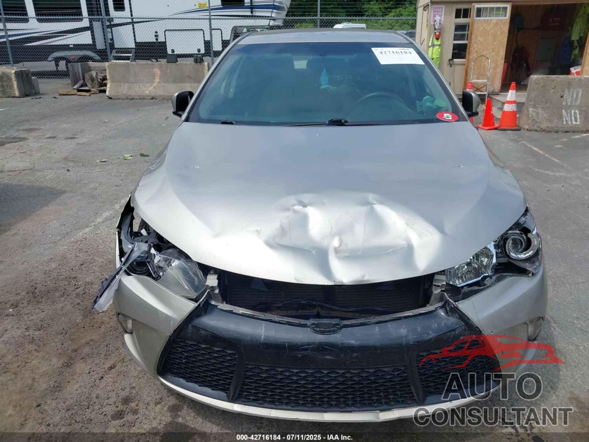 TOYOTA CAMRY 2016 - 4T1BF1FK5GU170682