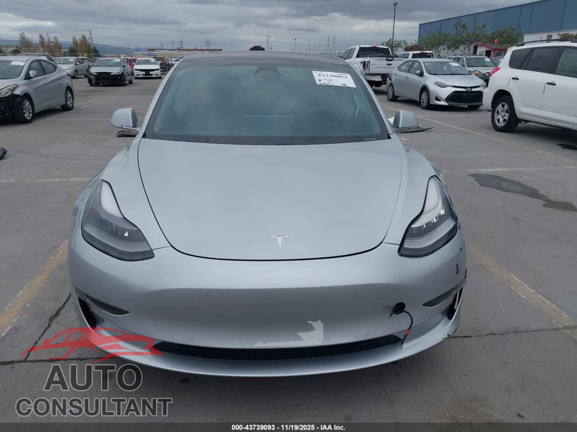 TESLA MODEL 3 2018 - 5YJ3E1EA5JF061059