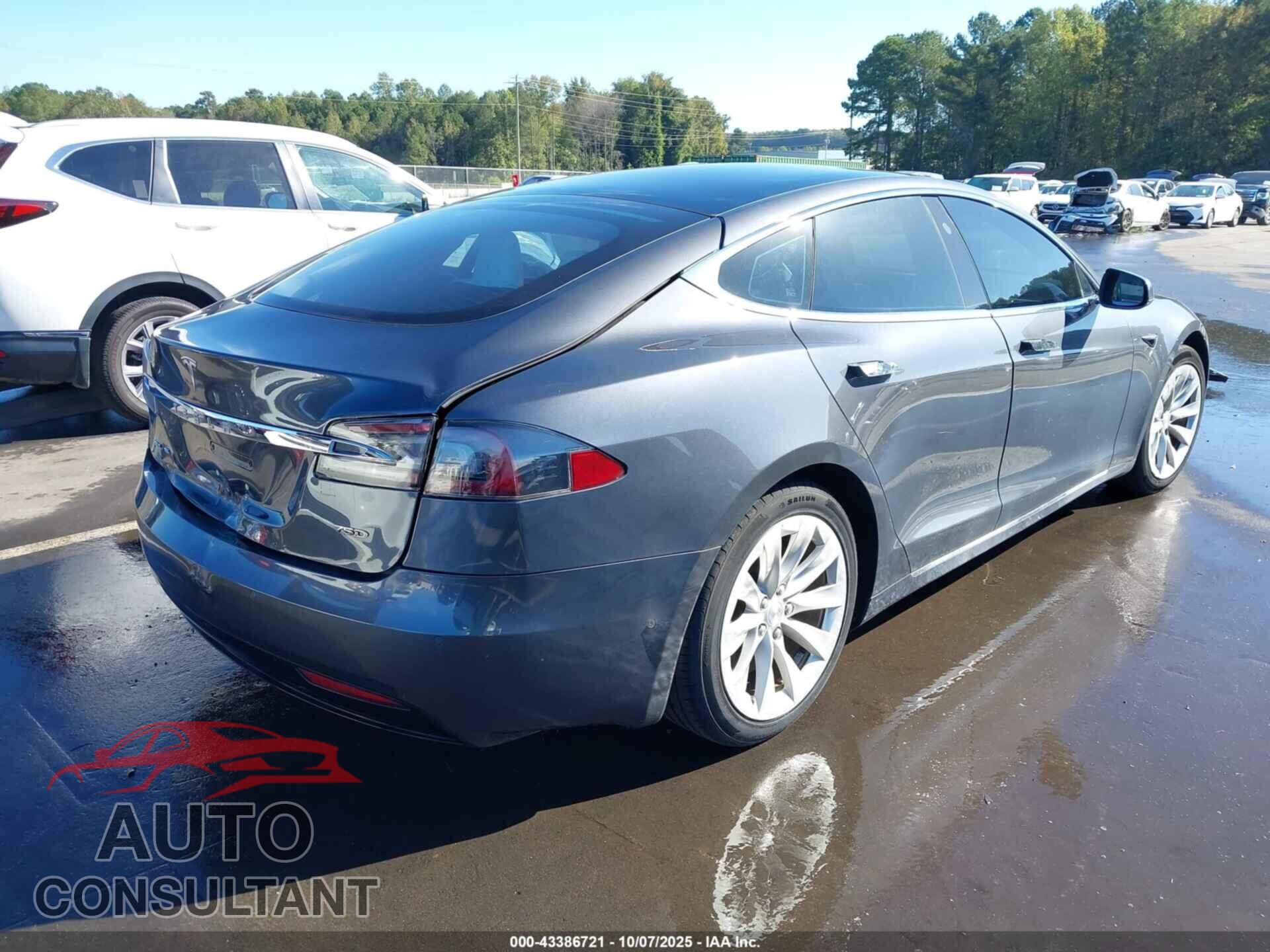 TESLA MODEL S 2017 - 5YJSA1E23HF212975