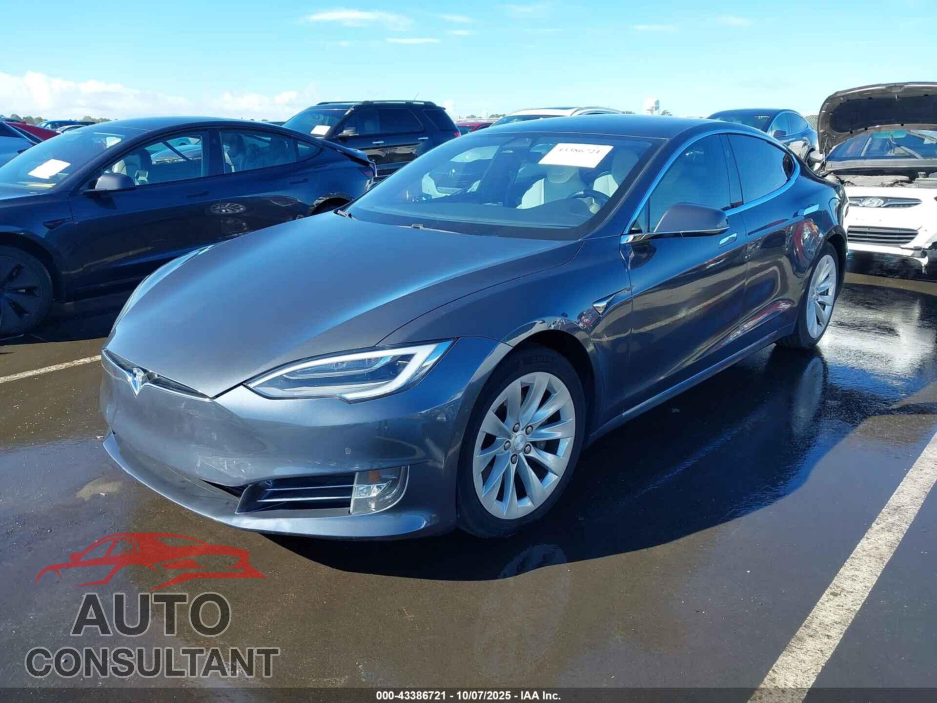 TESLA MODEL S 2017 - 5YJSA1E23HF212975