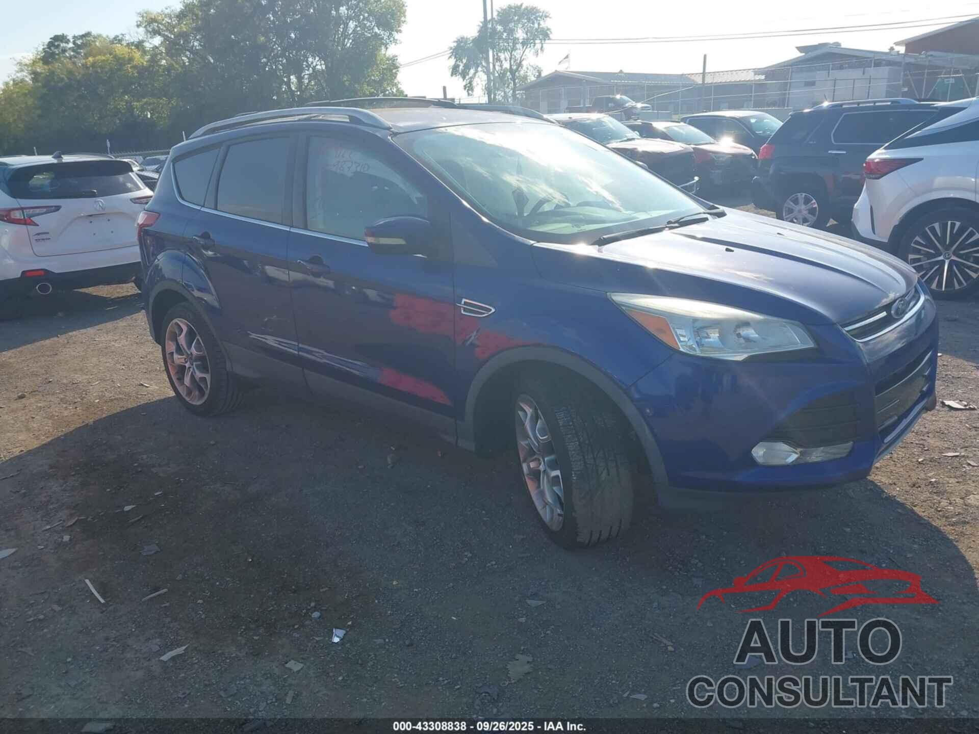 FORD ESCAPE 2015 - 1FMCU0J96FUA57511