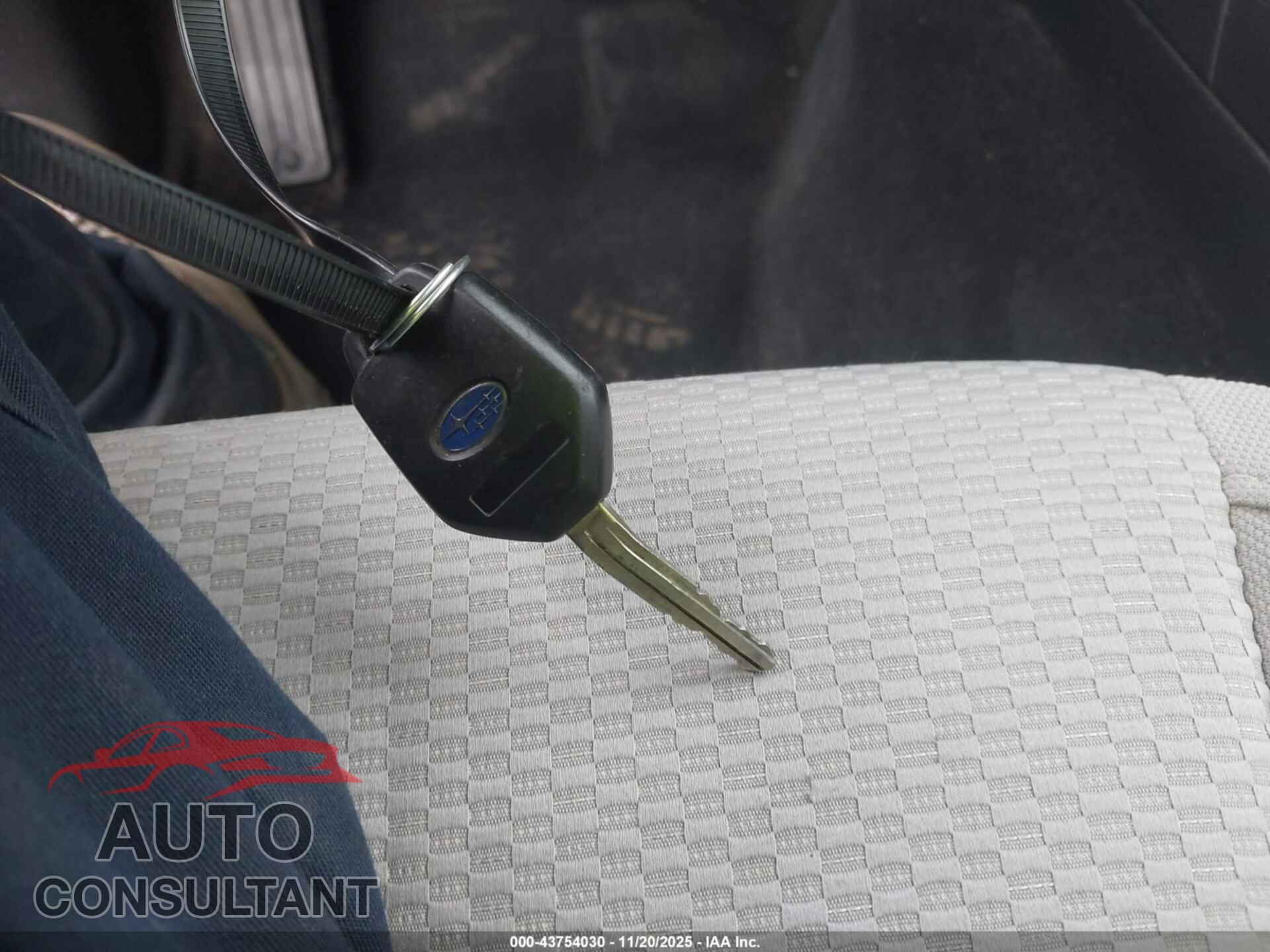 SUBARU FORESTER 2017 - JF2SJAAC3HH437204