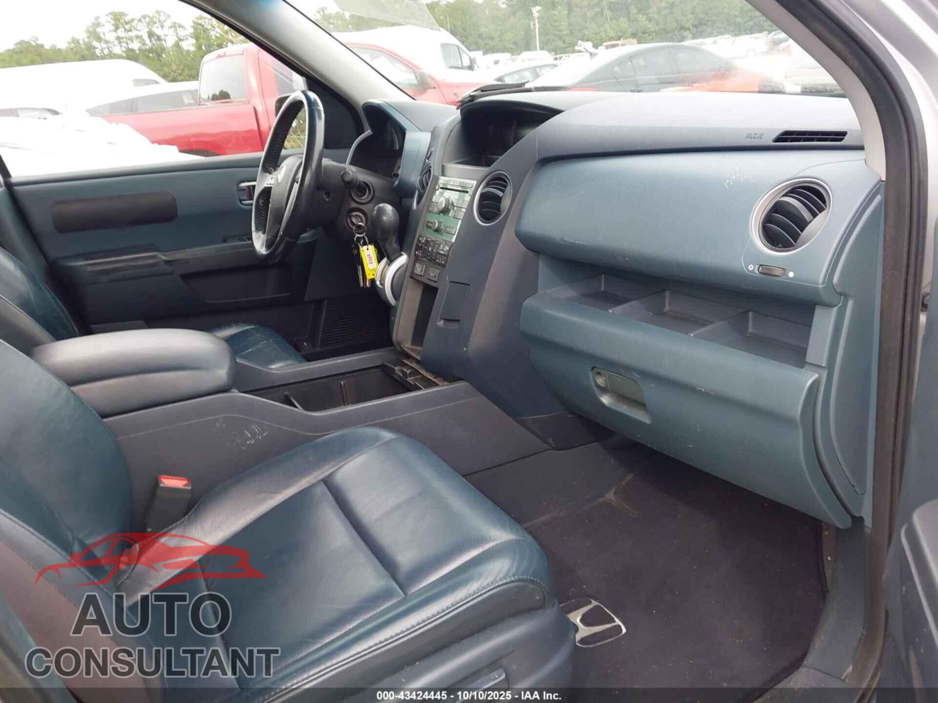 HONDA PILOT 2009 - 5FNYF38539B002553