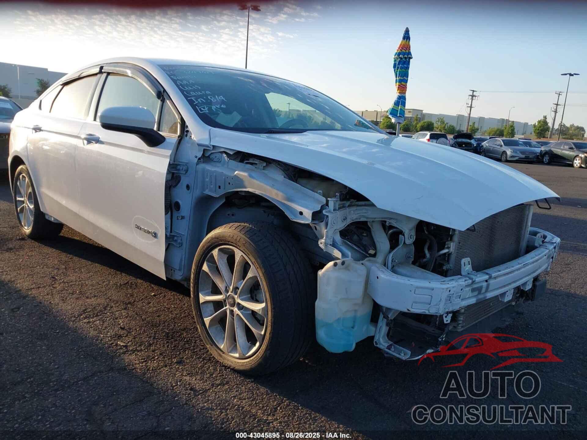 FORD FUSION HYBRID 2019 - 3FA6P0LU3KR200190