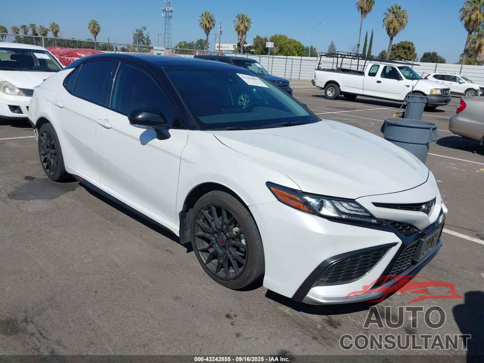 TOYOTA CAMRY 2021 - 4T1K61AKXMU438547